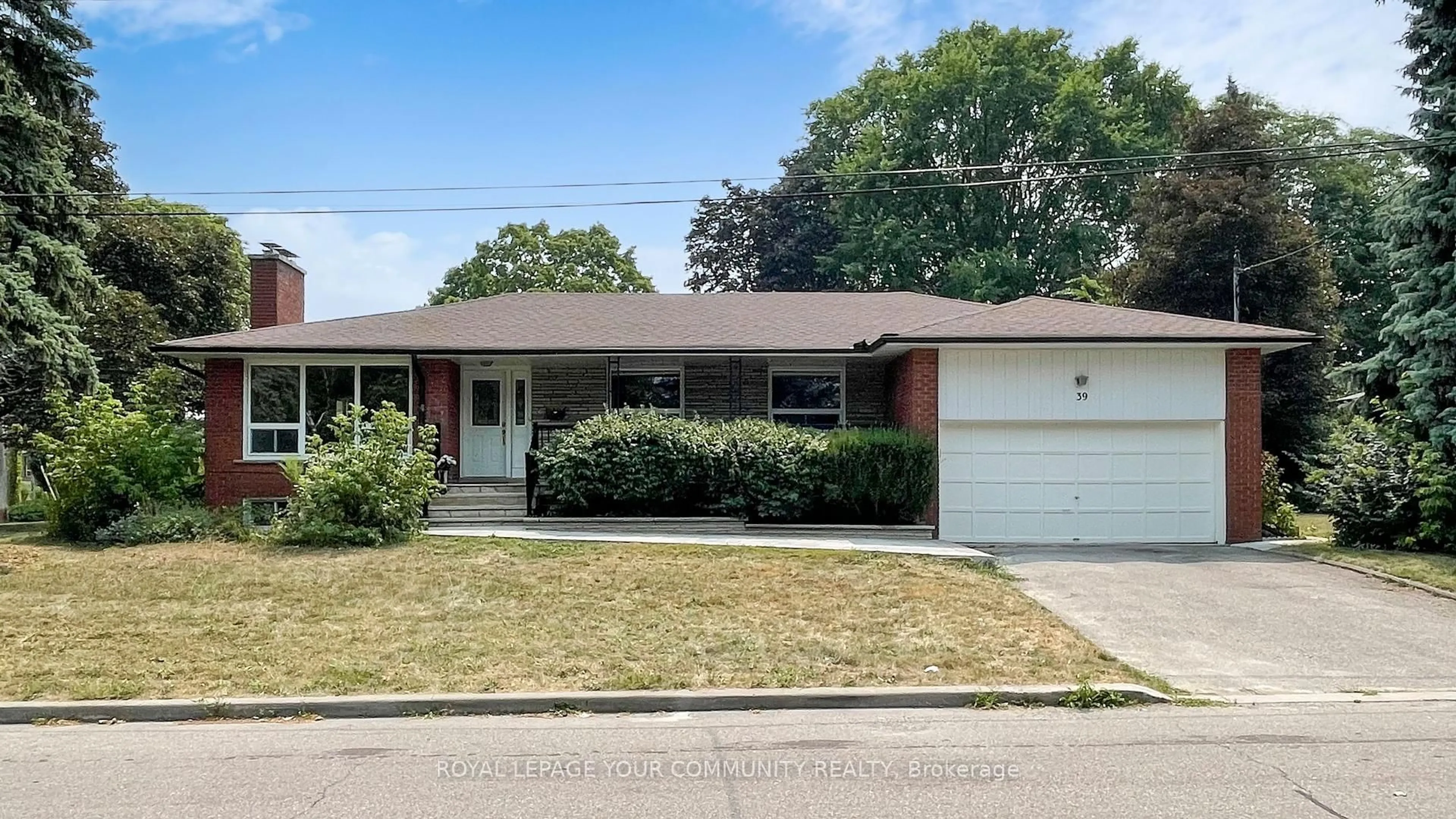 Home with brick exterior material, street for 39 Silverview Dr, Toronto Ontario M2M 2B5