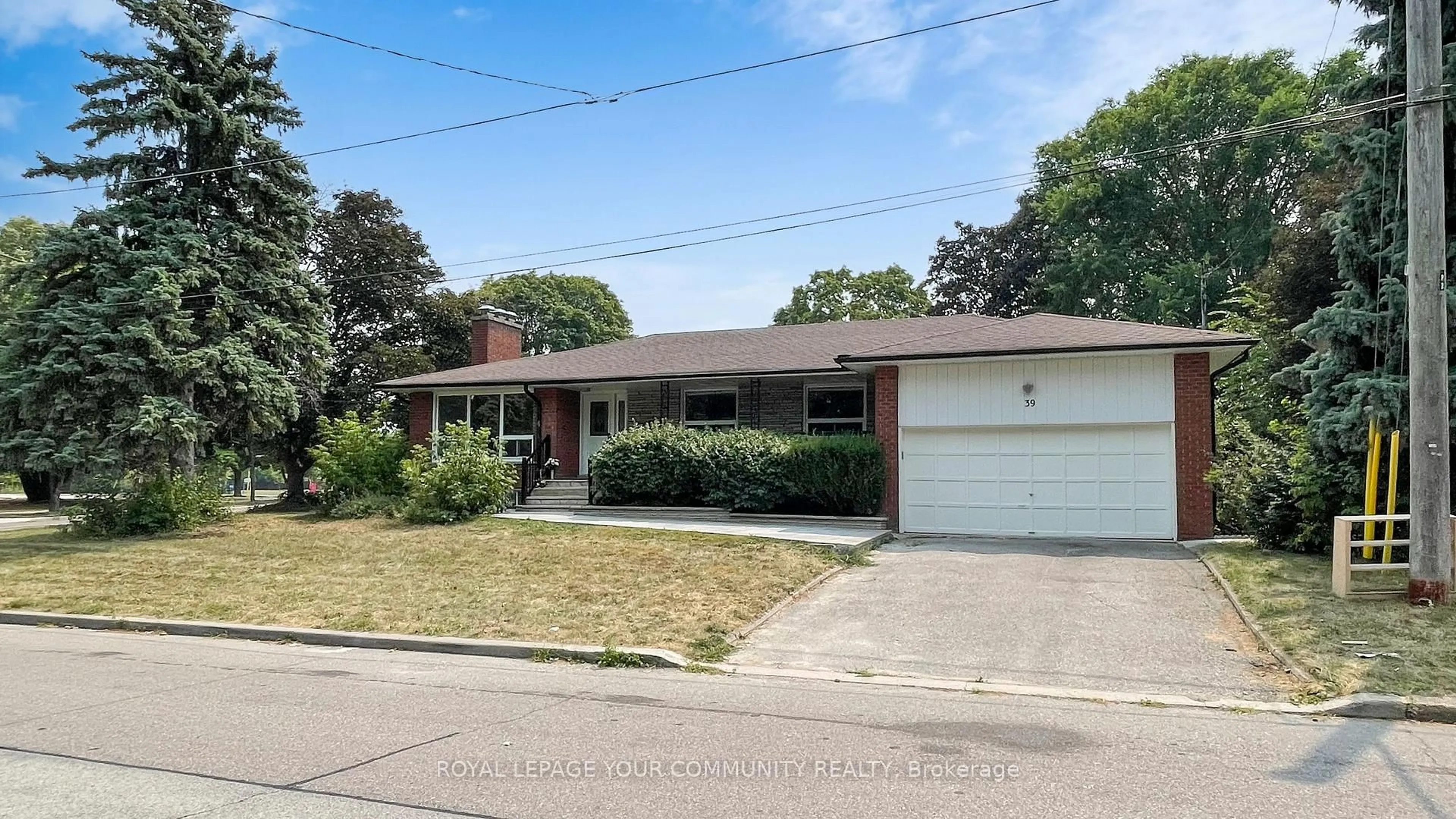 Home with brick exterior material, street for 39 Silverview Dr, Toronto Ontario M2M 2B5