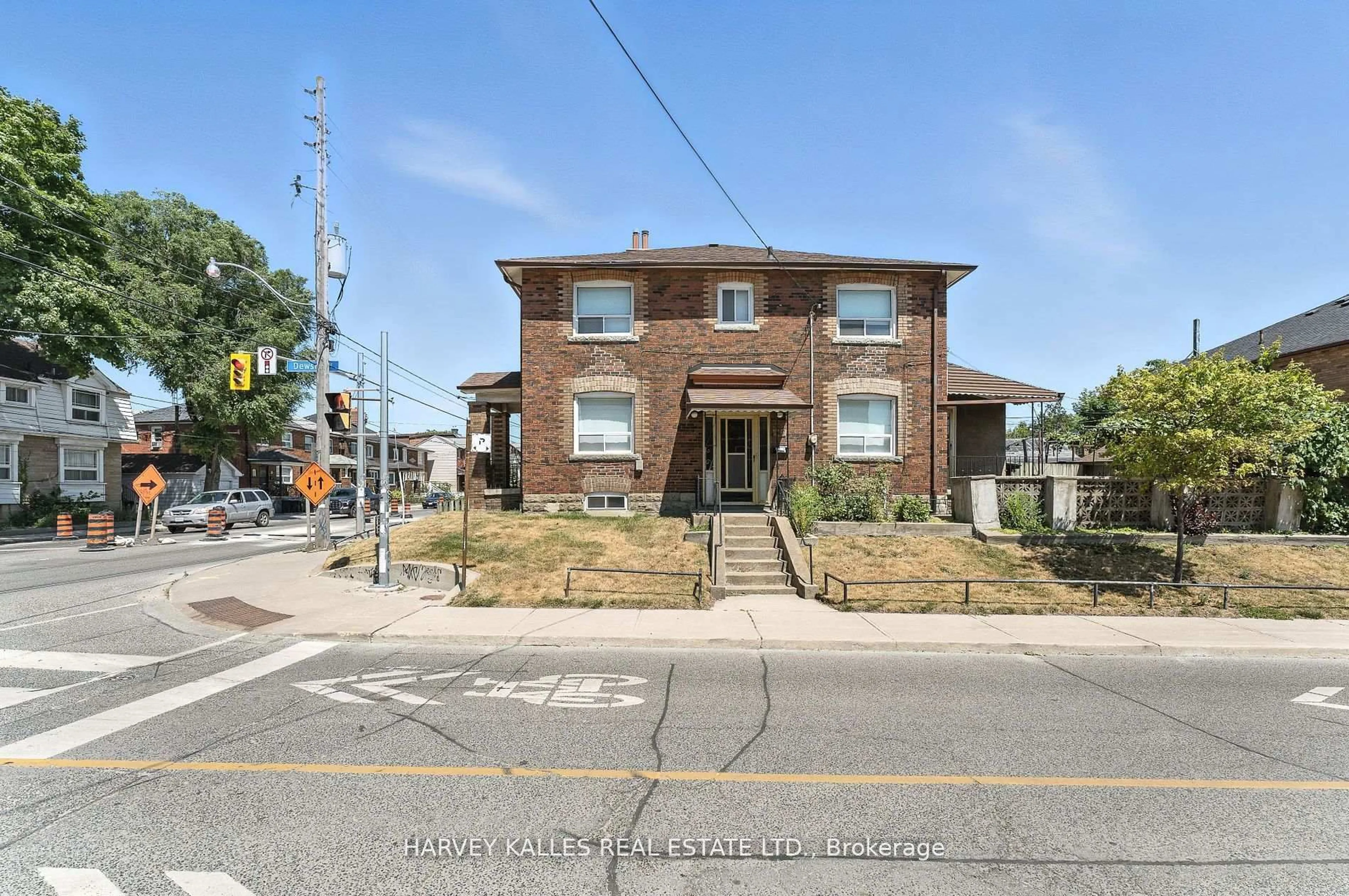 Home with brick exterior material, street for 547 Ossington Ave, Toronto Ontario M6G 3T4