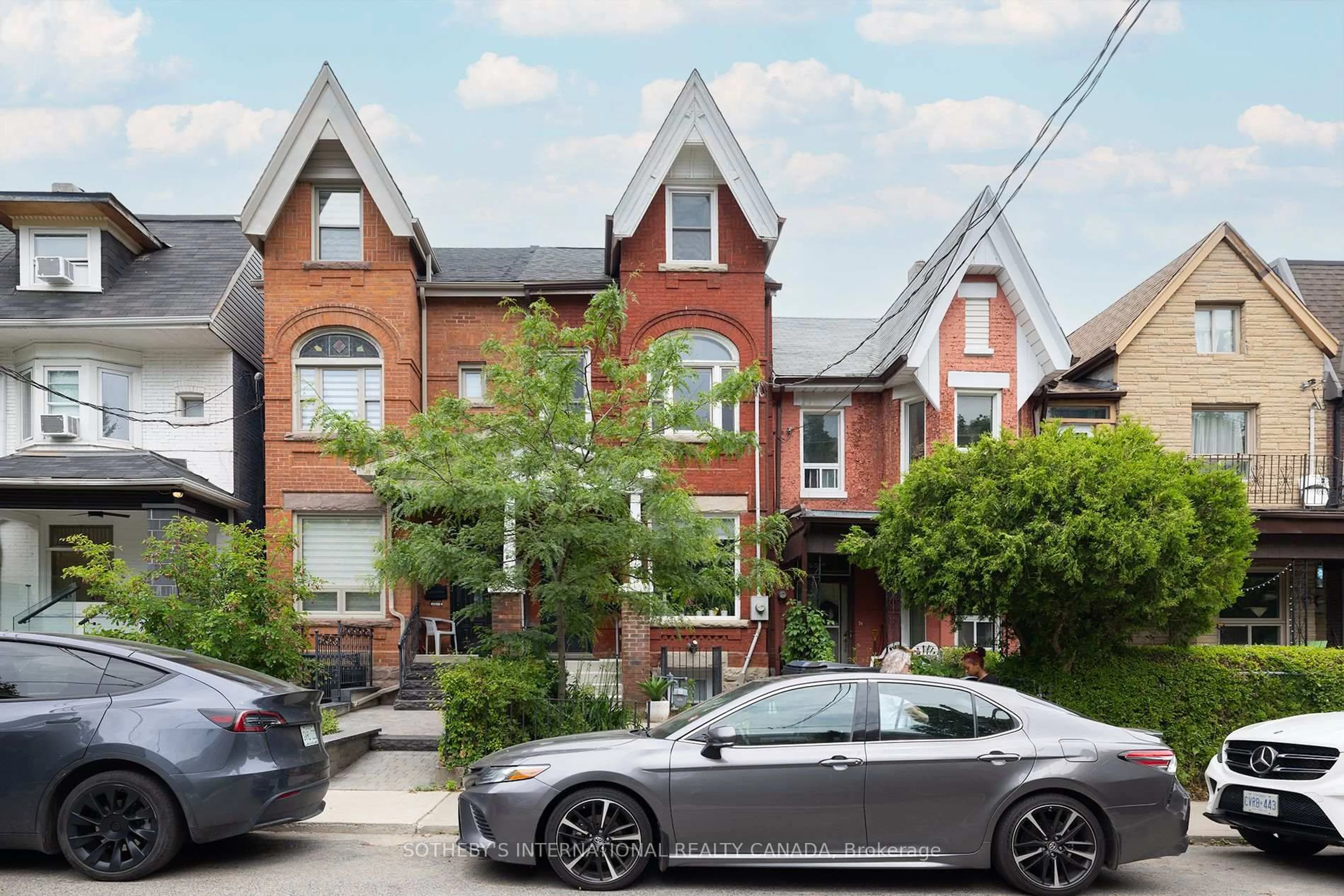 Home with brick exterior material, street for 31 Major St, Toronto Ontario M5S 2K9