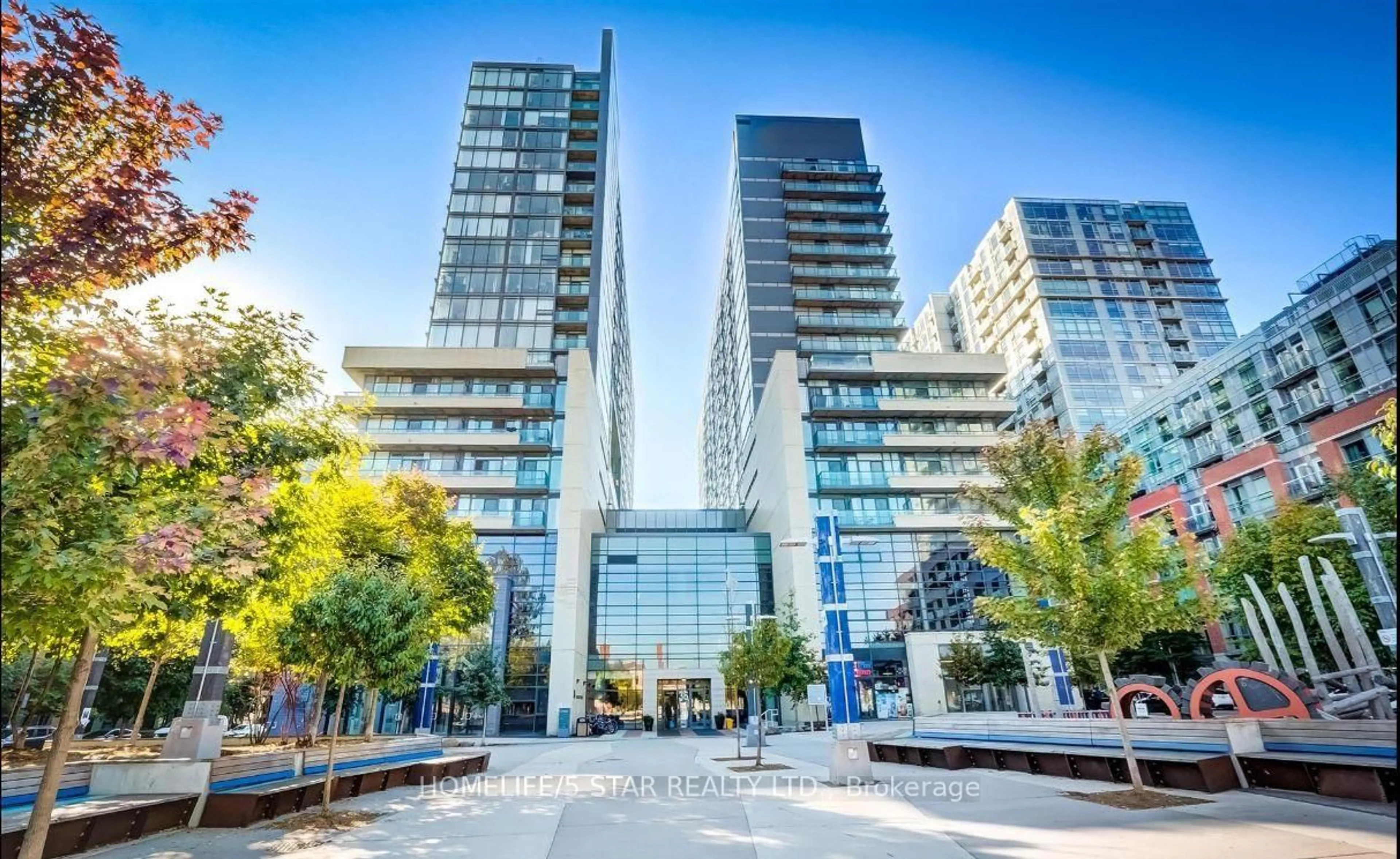 Unknown for 36 LISGAR St #726W, Toronto Ontario M6J 0C7