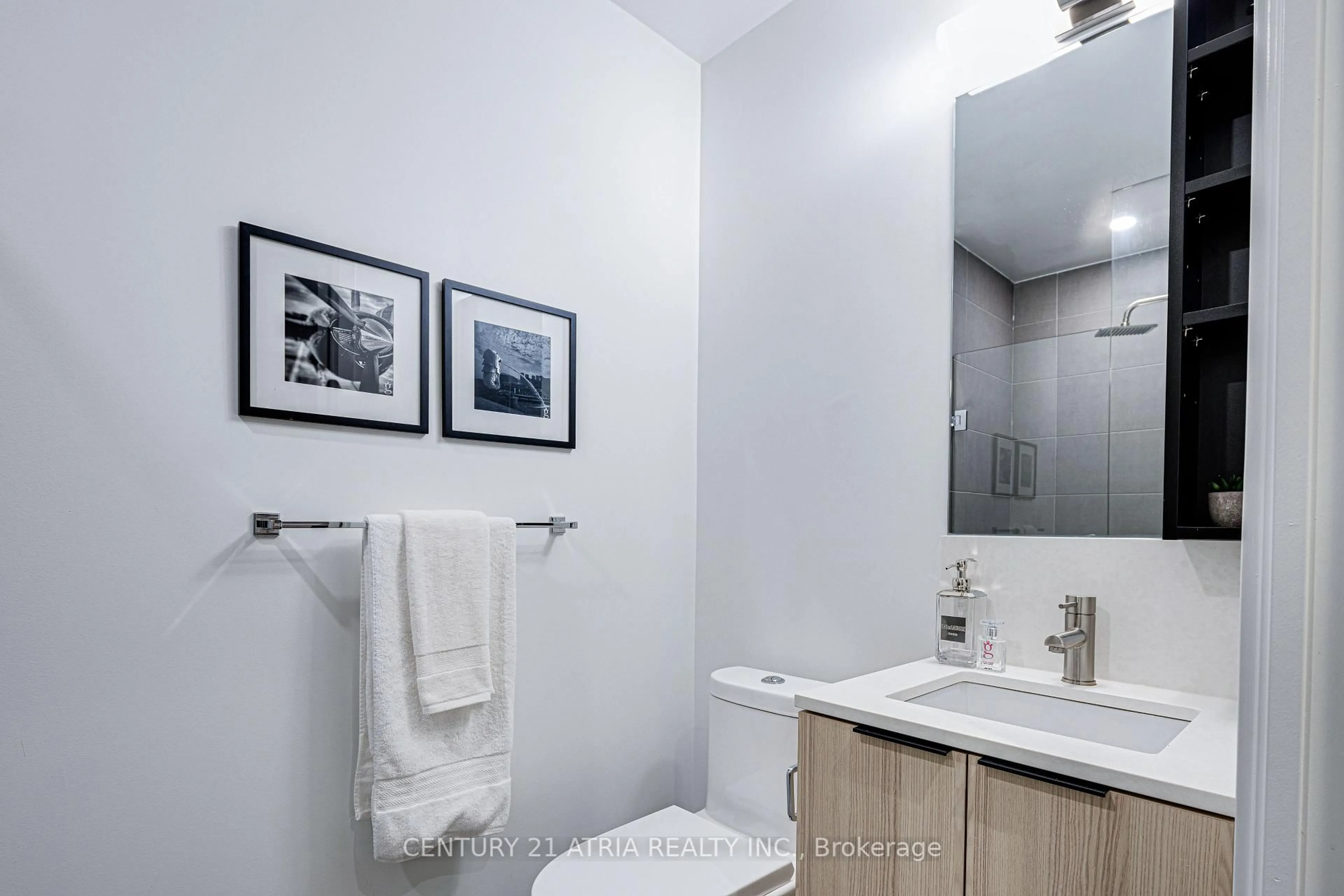Standard bathroom, unknown for 55 Mercer St #322, Toronto Ontario M5V 0W4