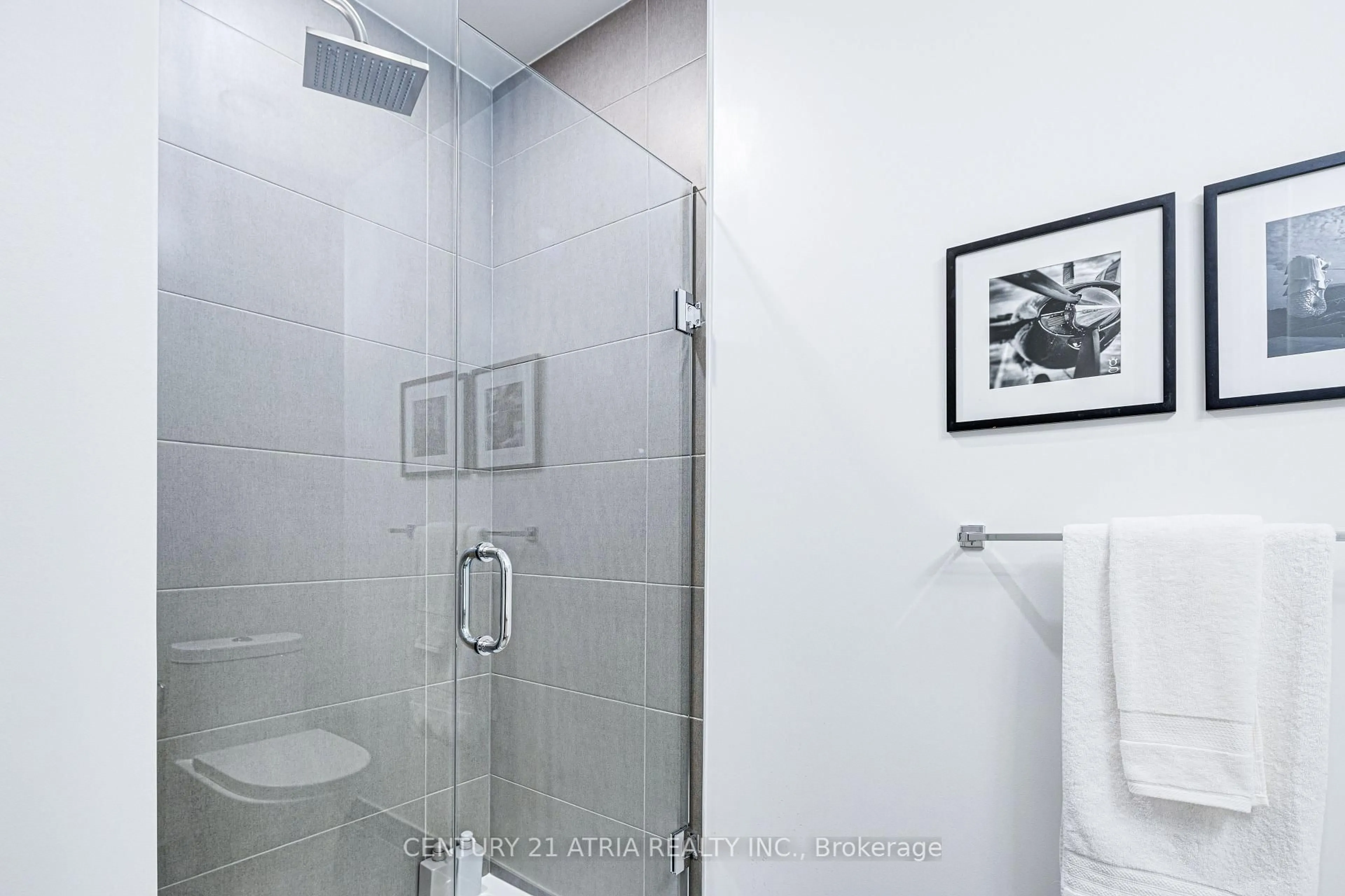 Standard bathroom, unknown for 55 Mercer St #322, Toronto Ontario M5V 0W4
