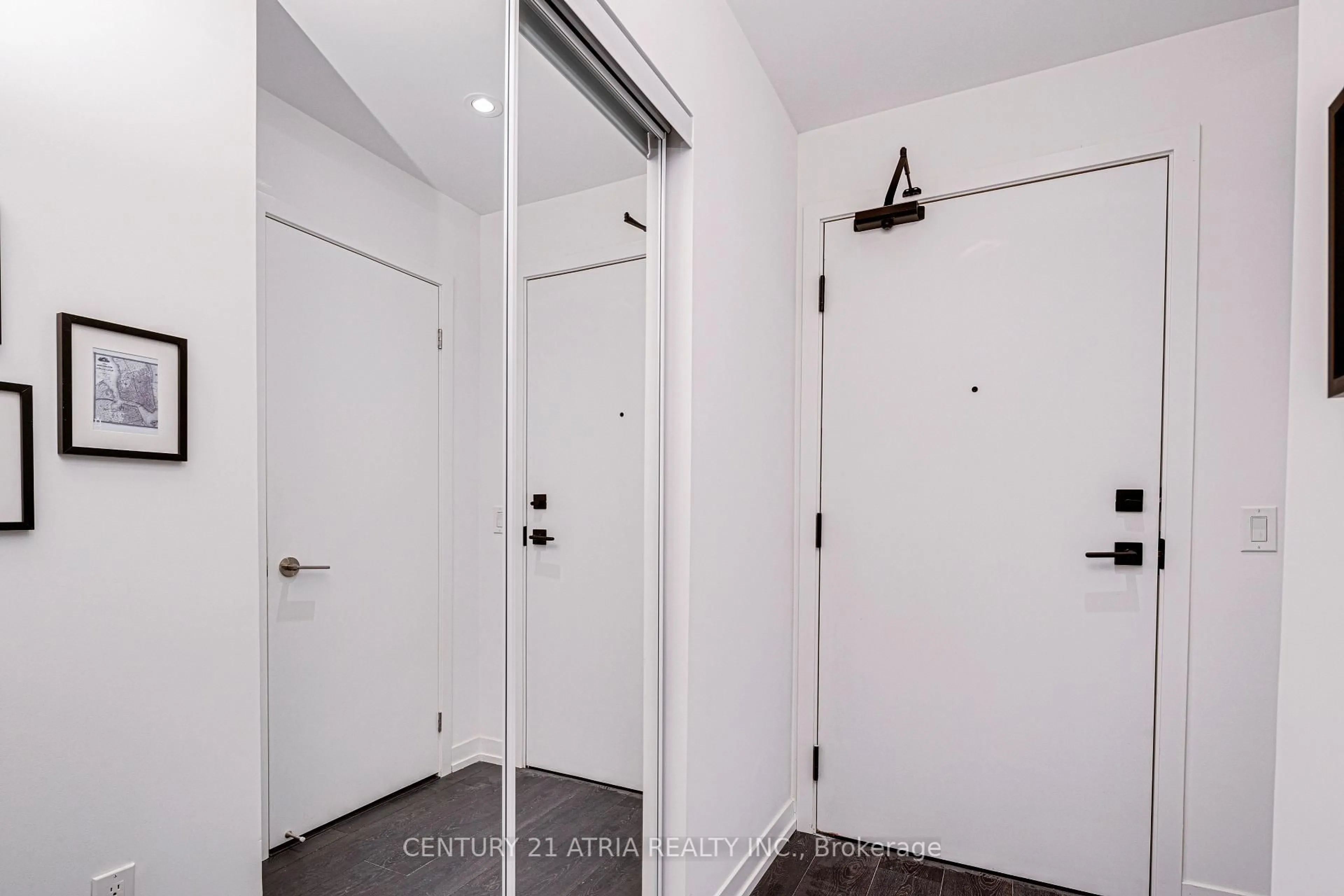 Unknown for 55 Mercer St #322, Toronto Ontario M5V 0W4