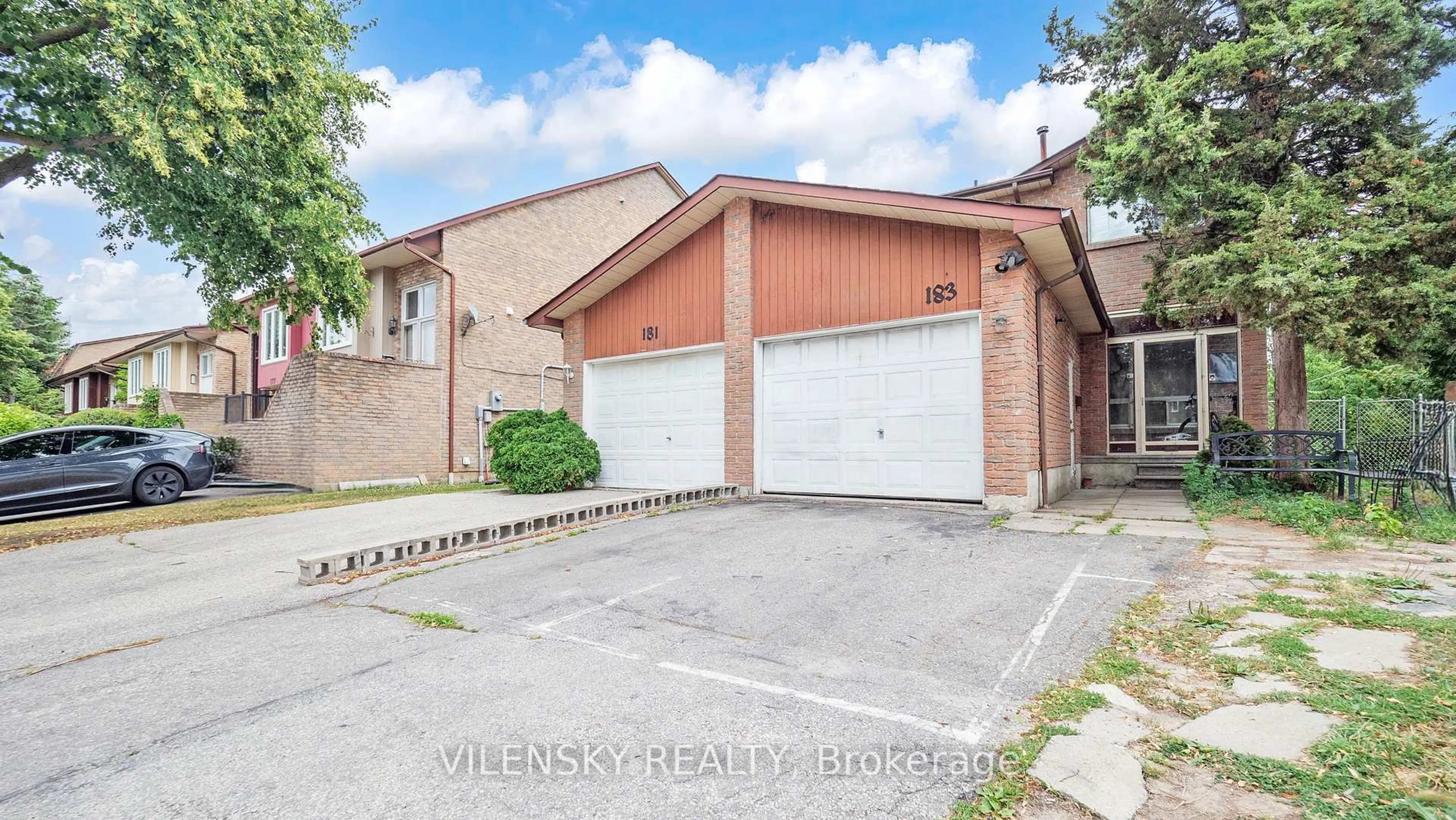Unknown for 183 Robert Hicks Dr, Toronto Ontario M2R 3R3