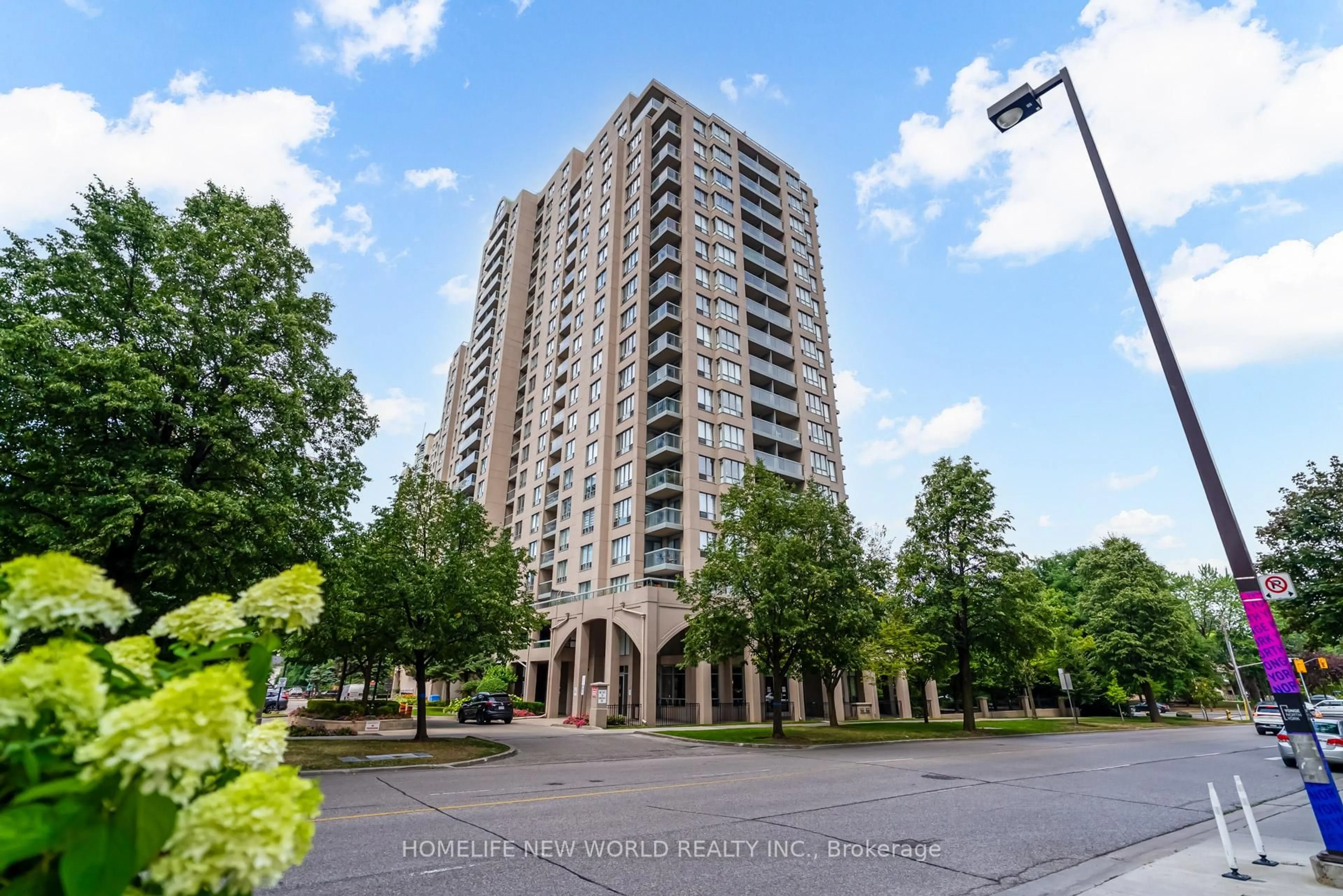 Unknown for 28 Empress Ave #210, Toronto Ontario M2N 6Z7