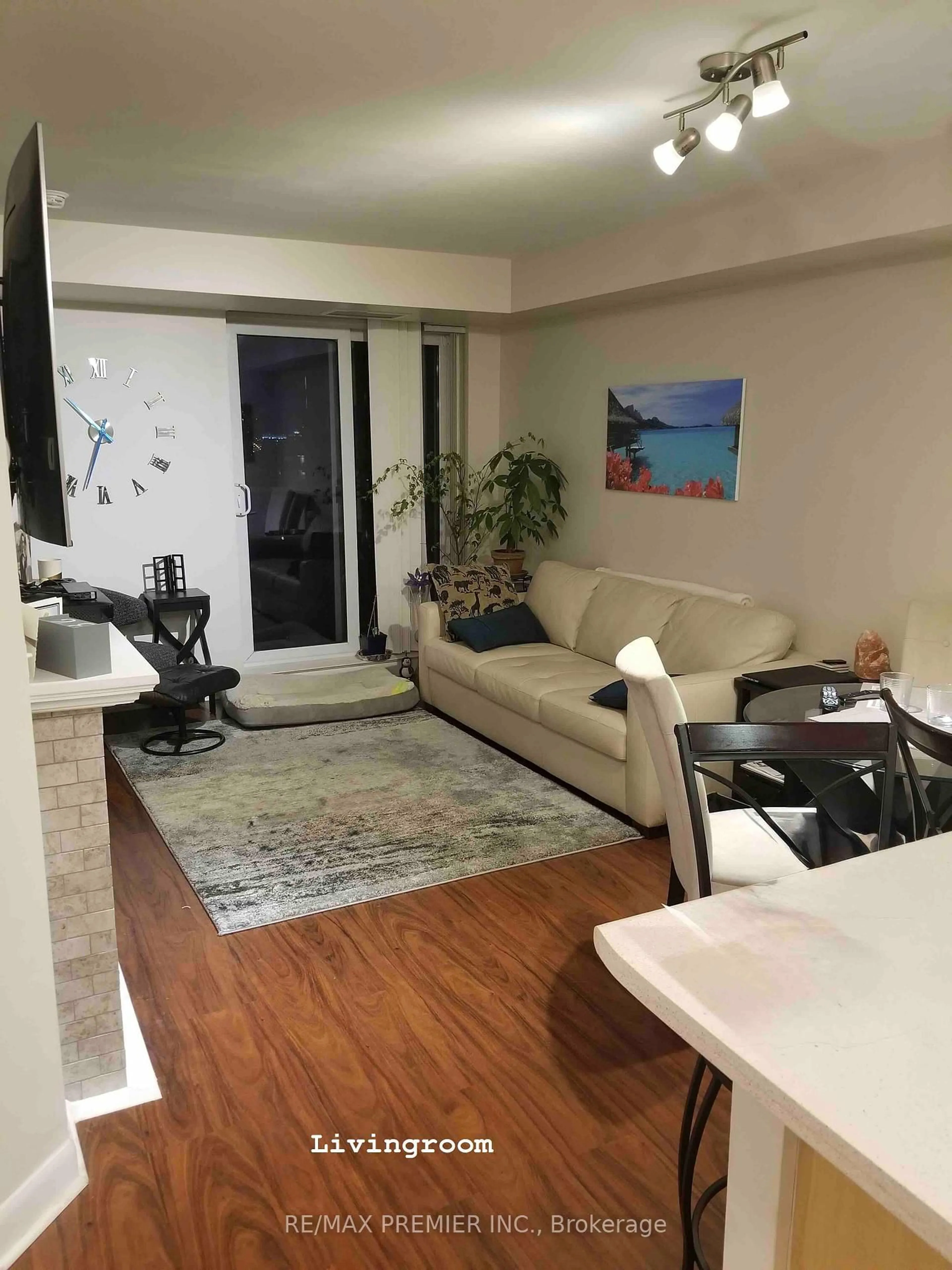 Living room with furniture, unknown for 4978 Yonge St #2915, Toronto Ontario M2N 7G8