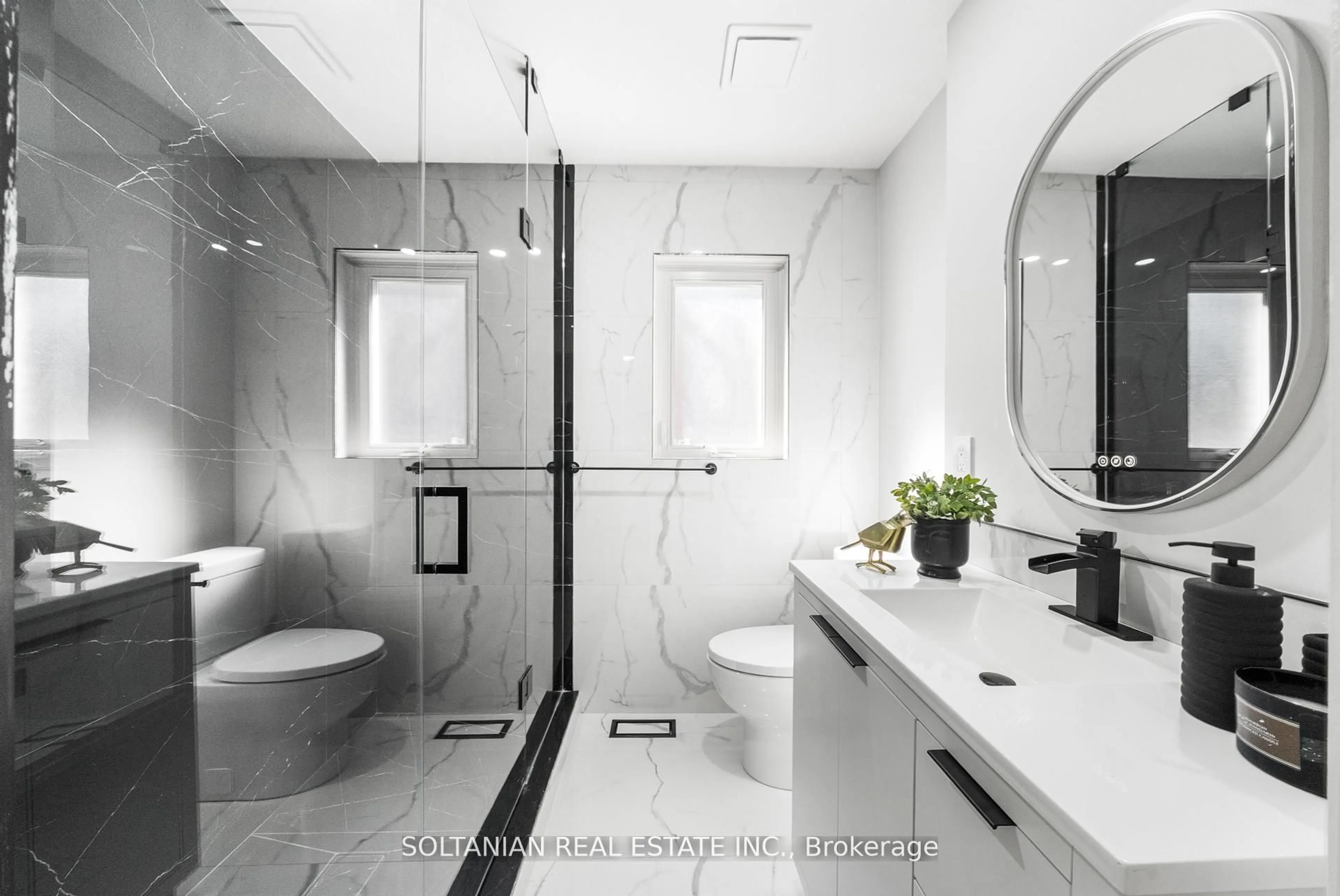 Contemporary bathroom, ceramic/tile floor for 21 Tally Lane, Toronto Ontario M2K 1V3