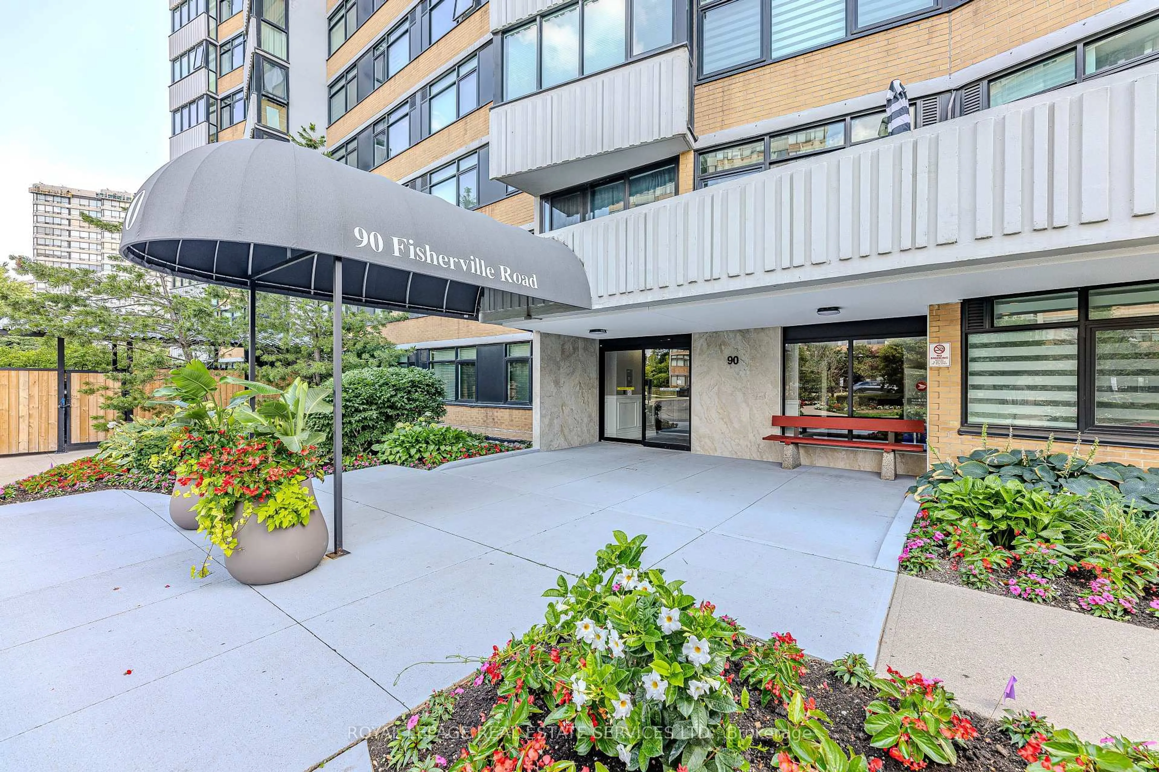 Unknown for 90 Fisherville Rd #PH 1, Toronto Ontario M2R 3J9