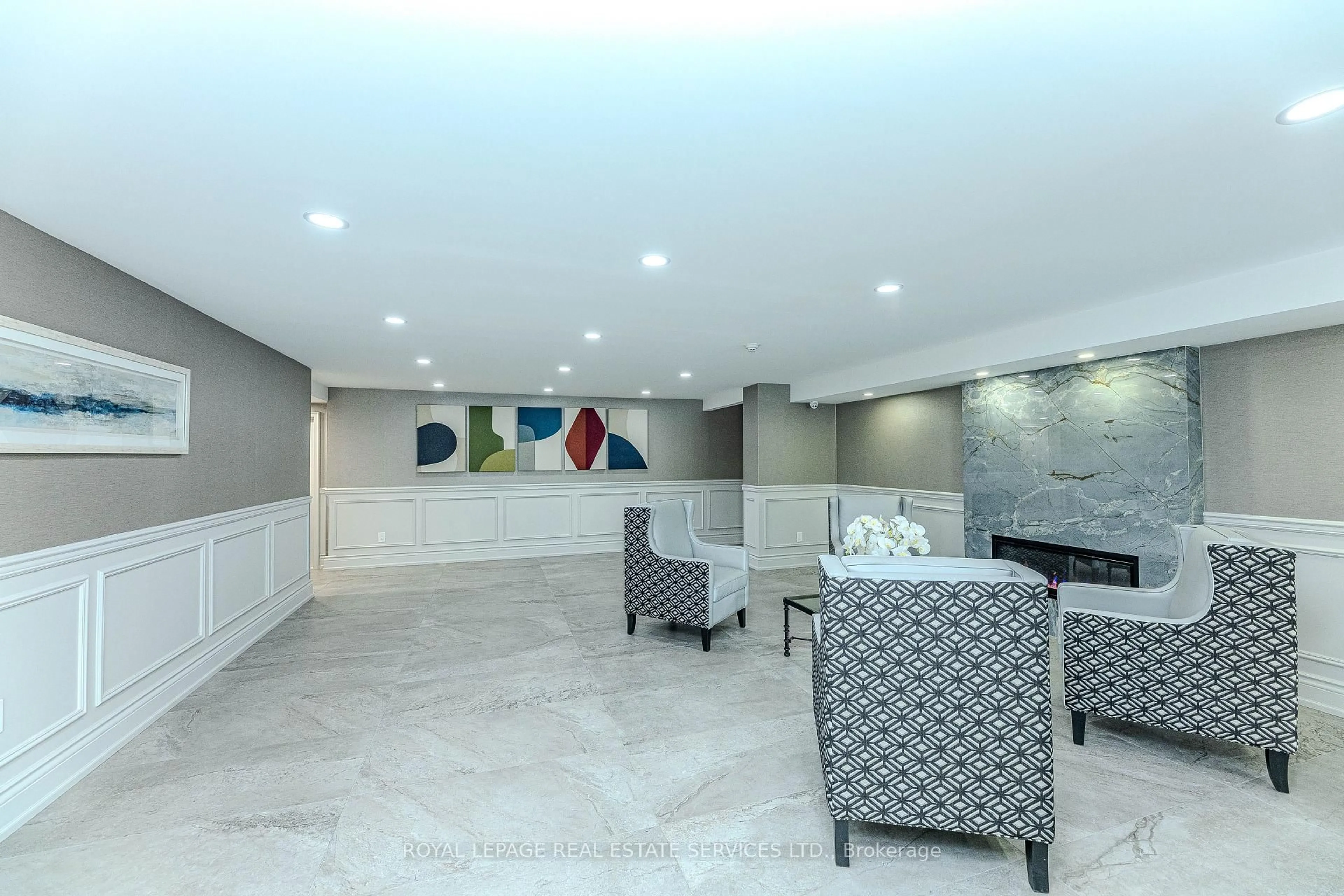 Lobby for 90 Fisherville Rd #PH 1, Toronto Ontario M2R 3J9