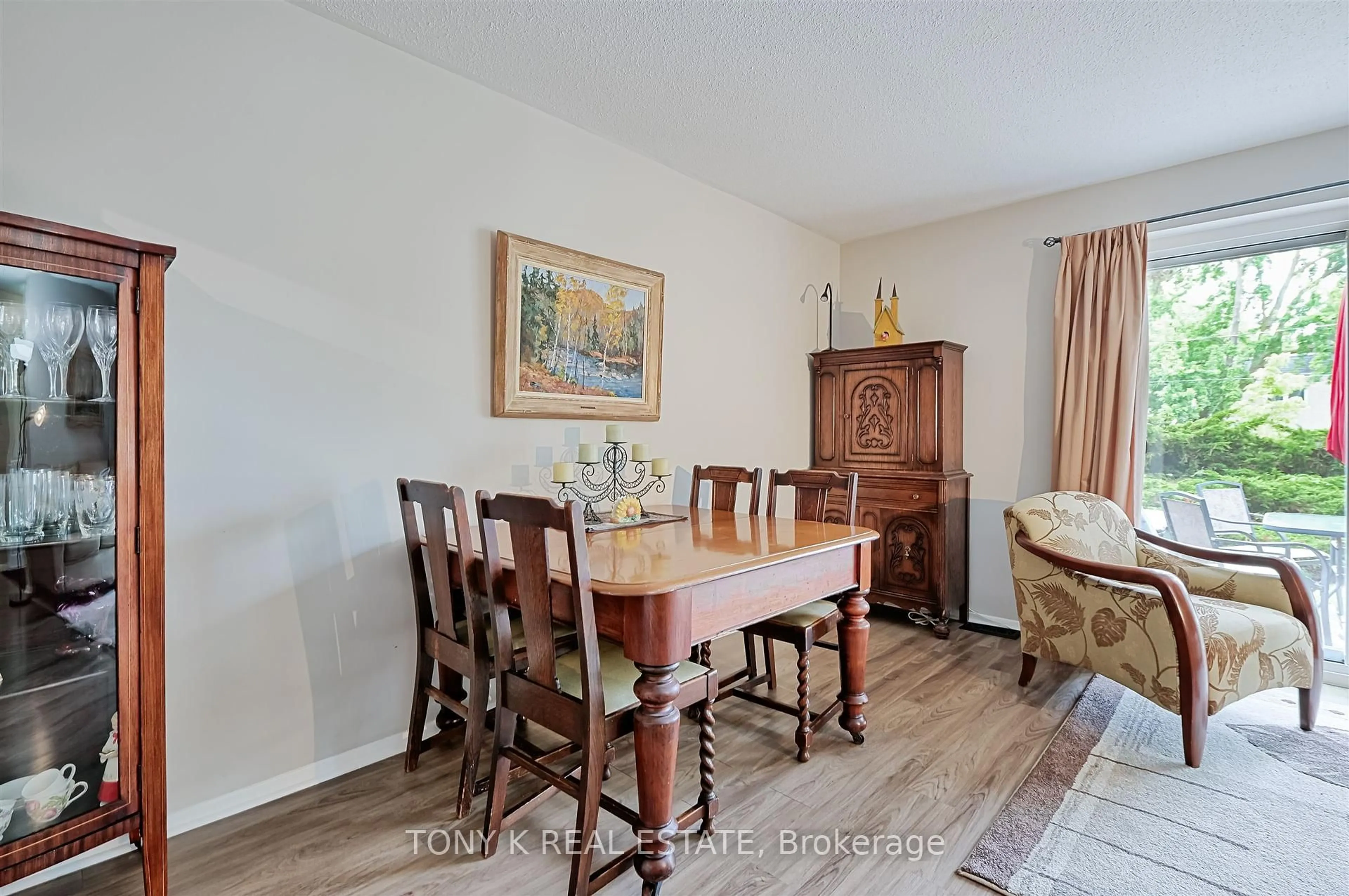 Dining room, wood/laminate floor for 6 Esterbrooke Ave #85, Toronto Ontario M2J 2C2