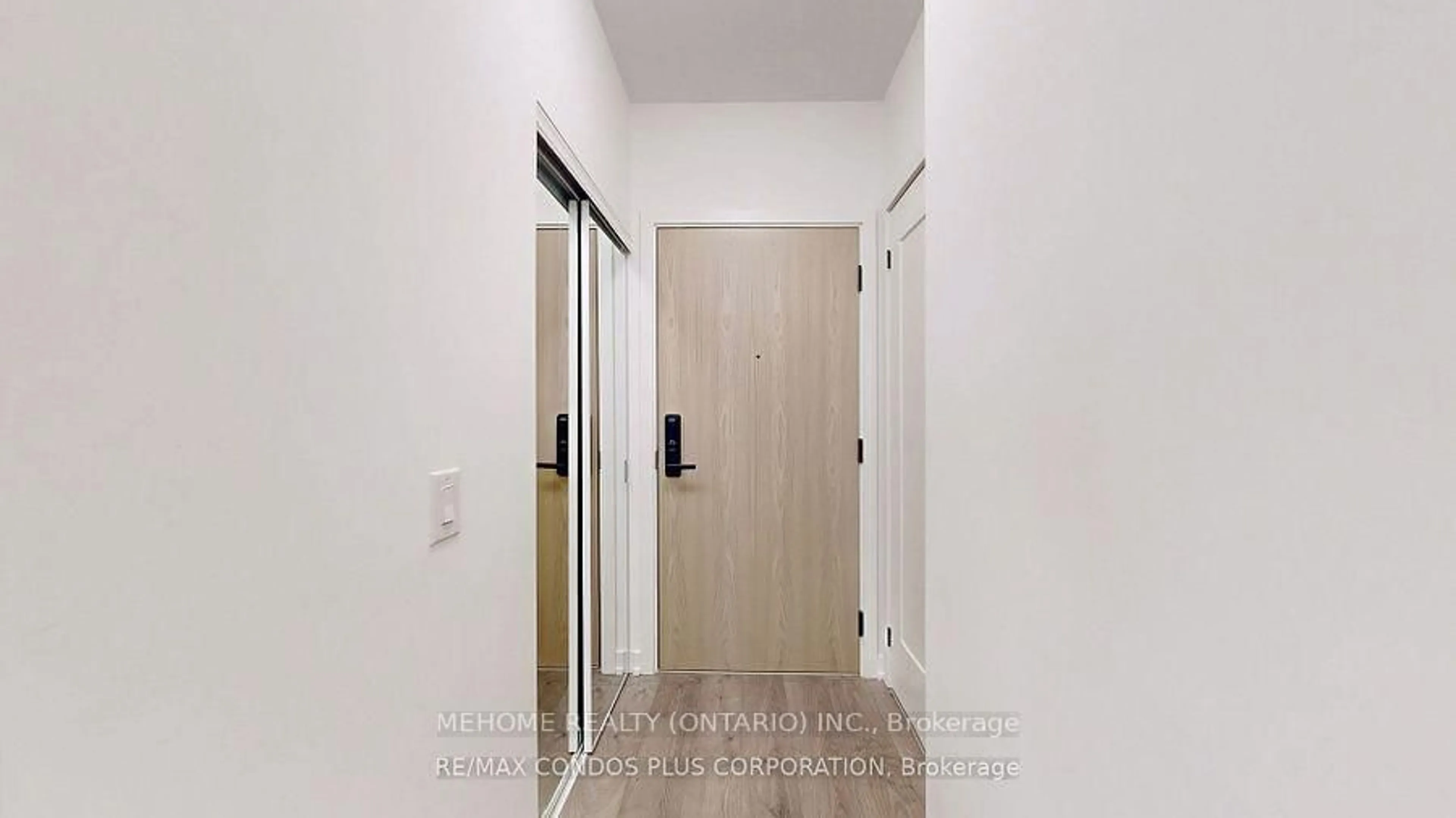Indoor foyer for 5 Defries St #312, Toronto Ontario M5A 0W7