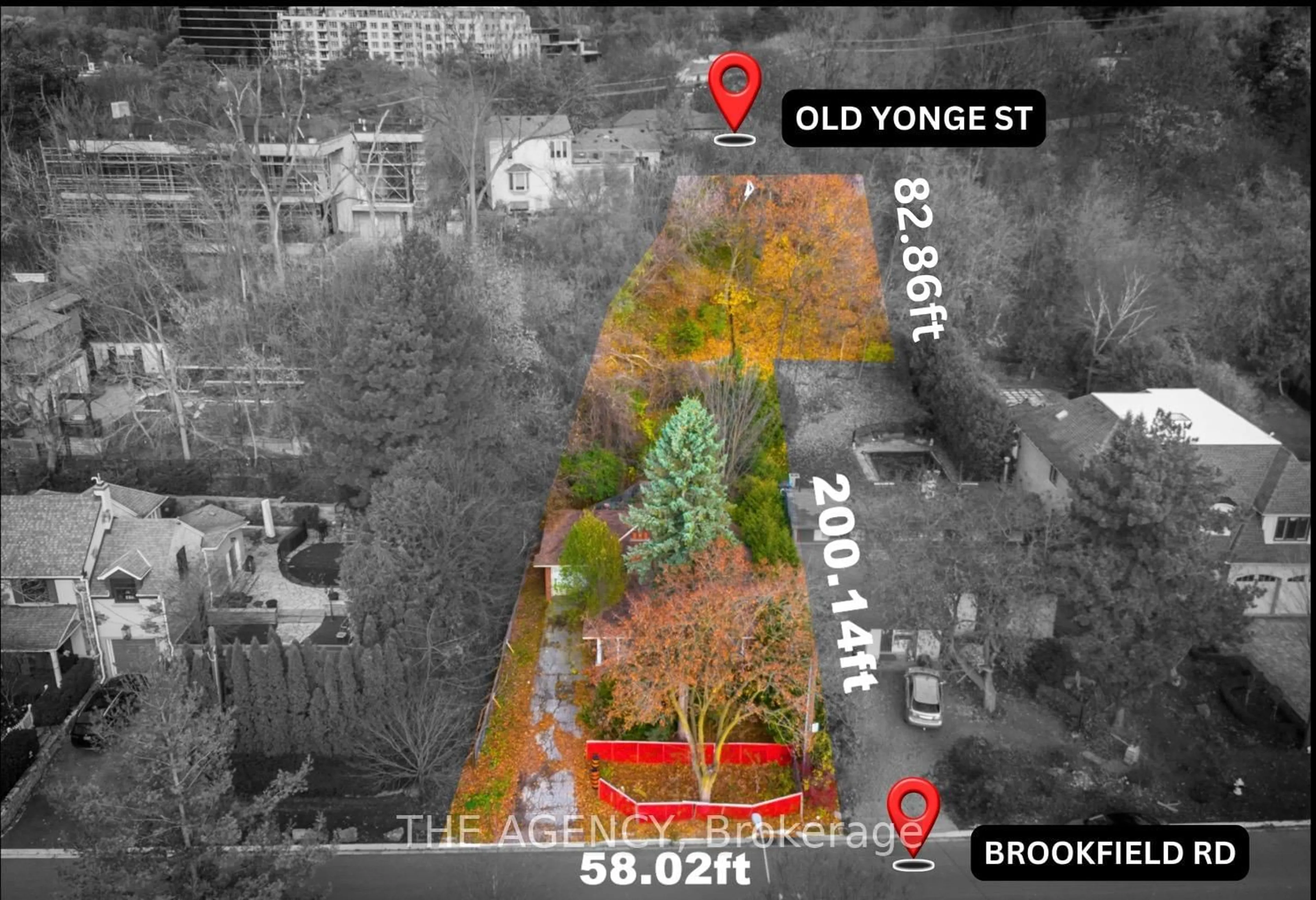 A pic from outside/outdoor area/front of a property/back of a property/a pic from drone, street for 14 Brookfield Rd, Toronto Ontario M2P 1A9