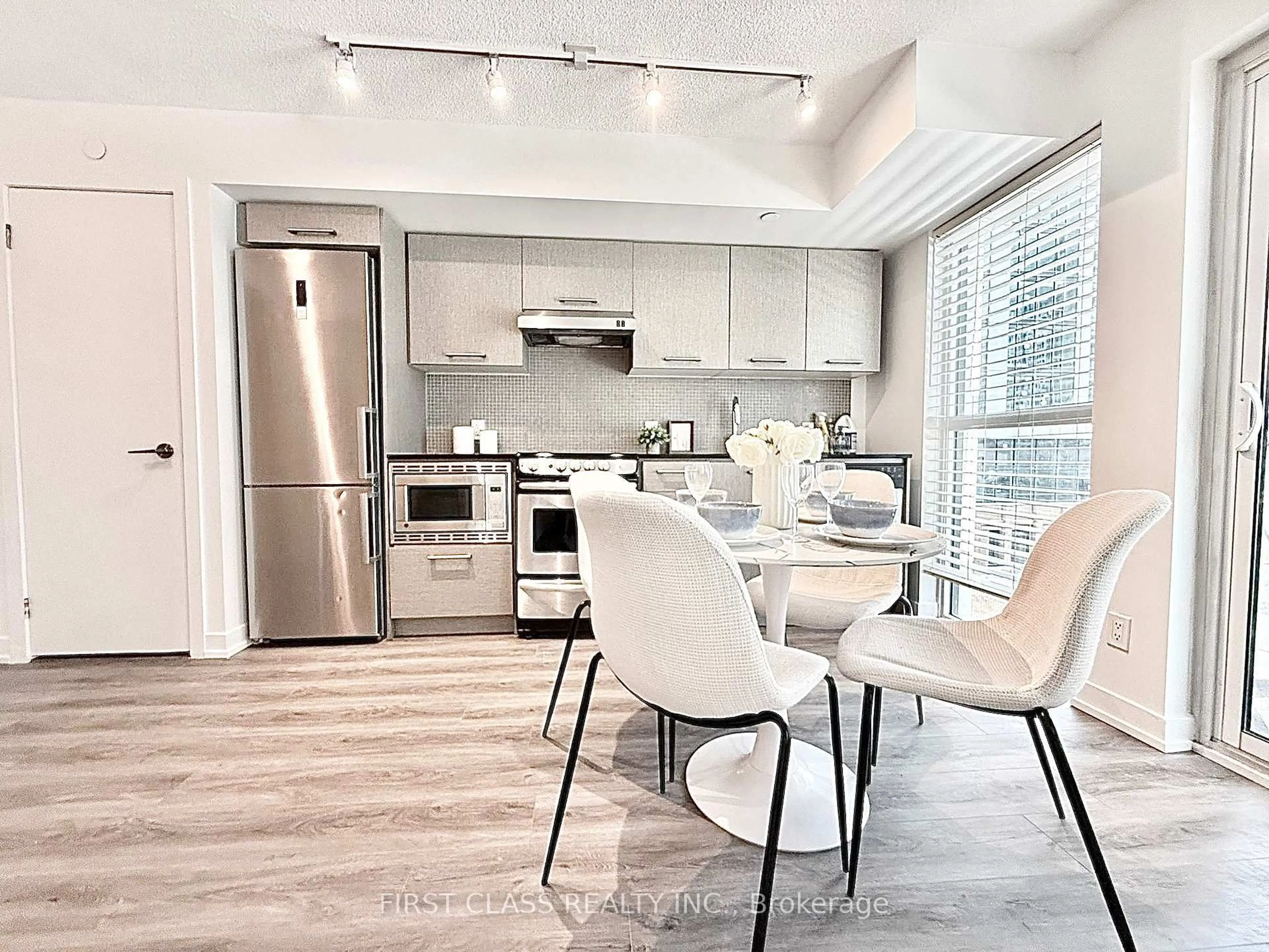 Open concept kitchen, unknown for 87 Peter St #1413, Toronto Ontario M5V 0P1