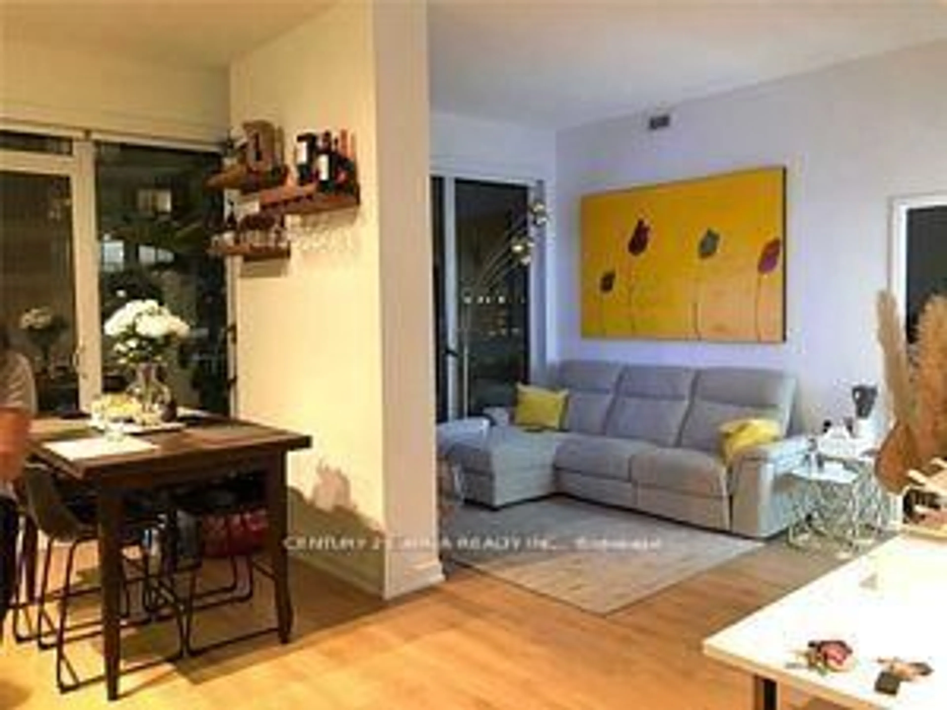 Living room with furniture, unknown for 117 McMahon Dr #906, Toronto Ontario M2K 0E4