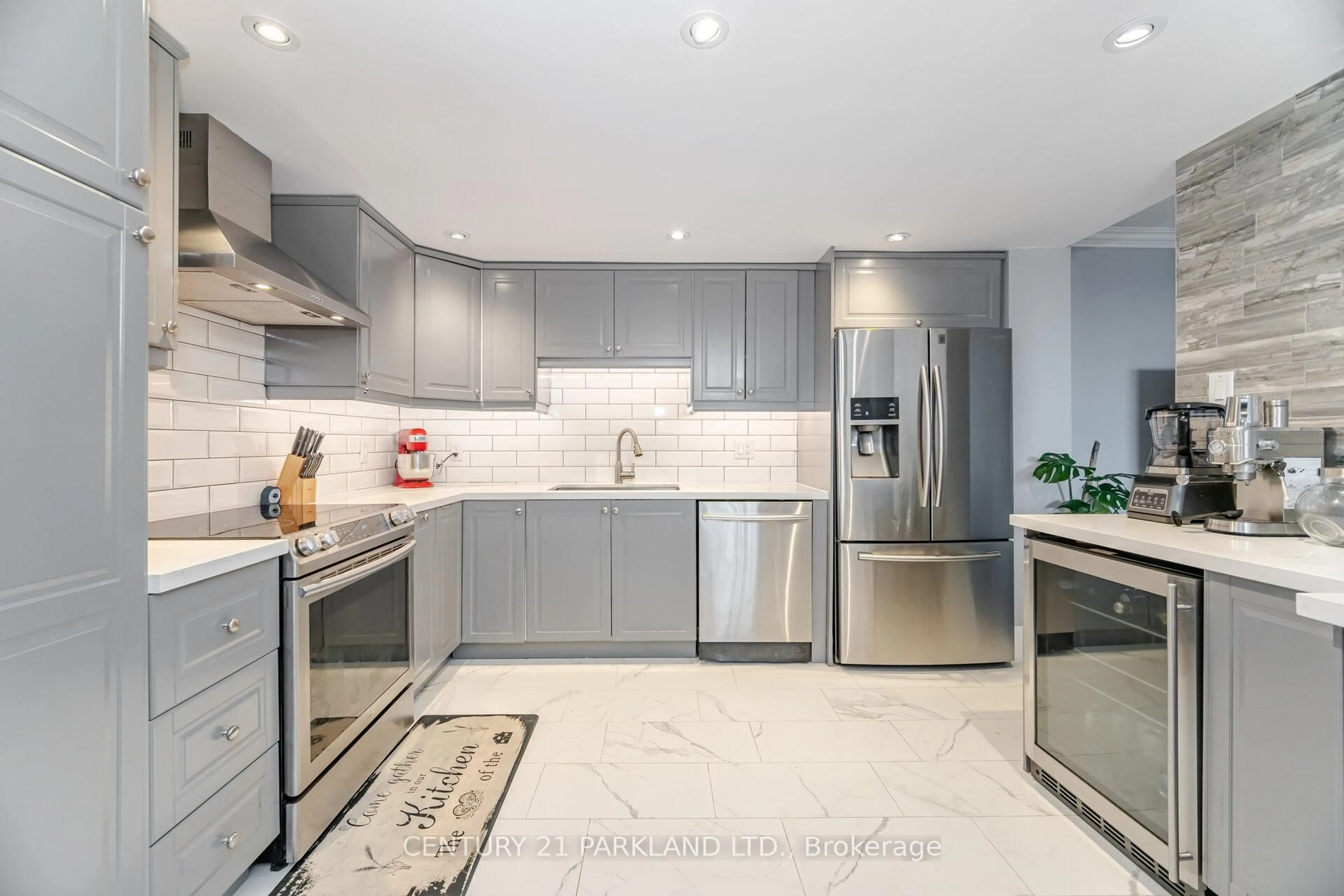 Contemporary kitchen, ceramic/tile floor for 1900 Sheppard Ave #1202, Toronto Ontario M2J 4T4
