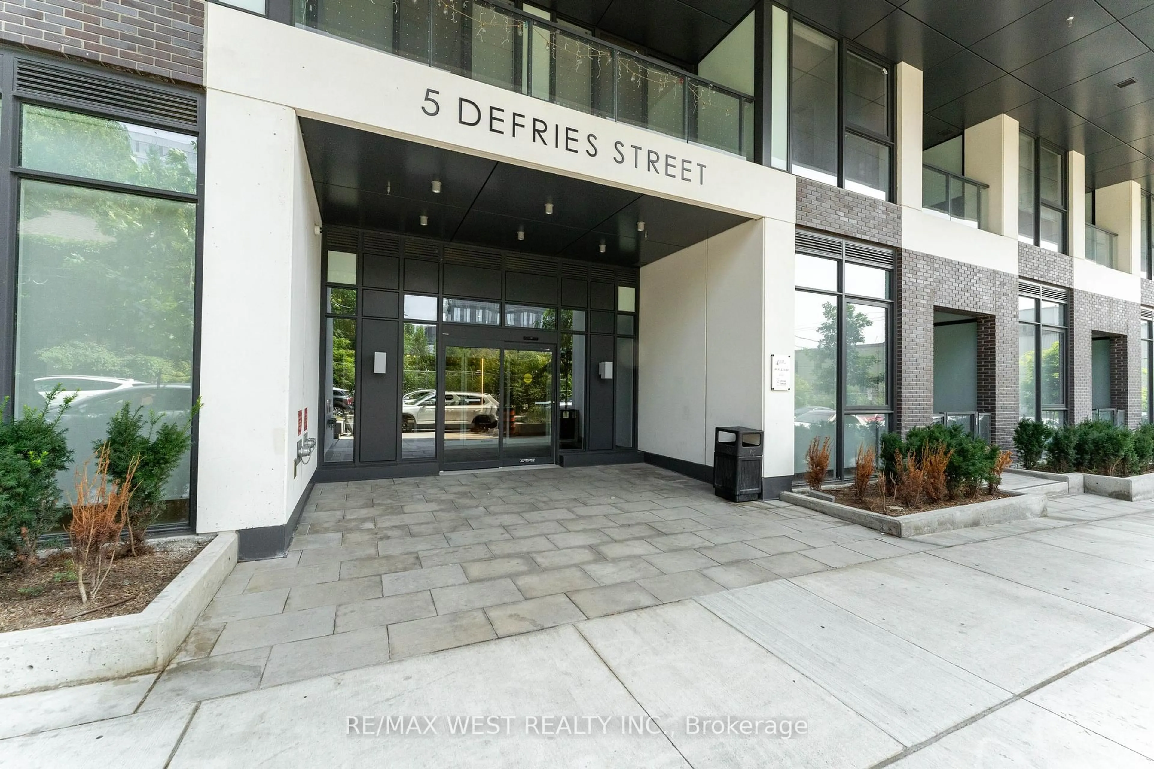 Lobby for 5 Defries St #3405, Toronto Ontario M5A 0W7