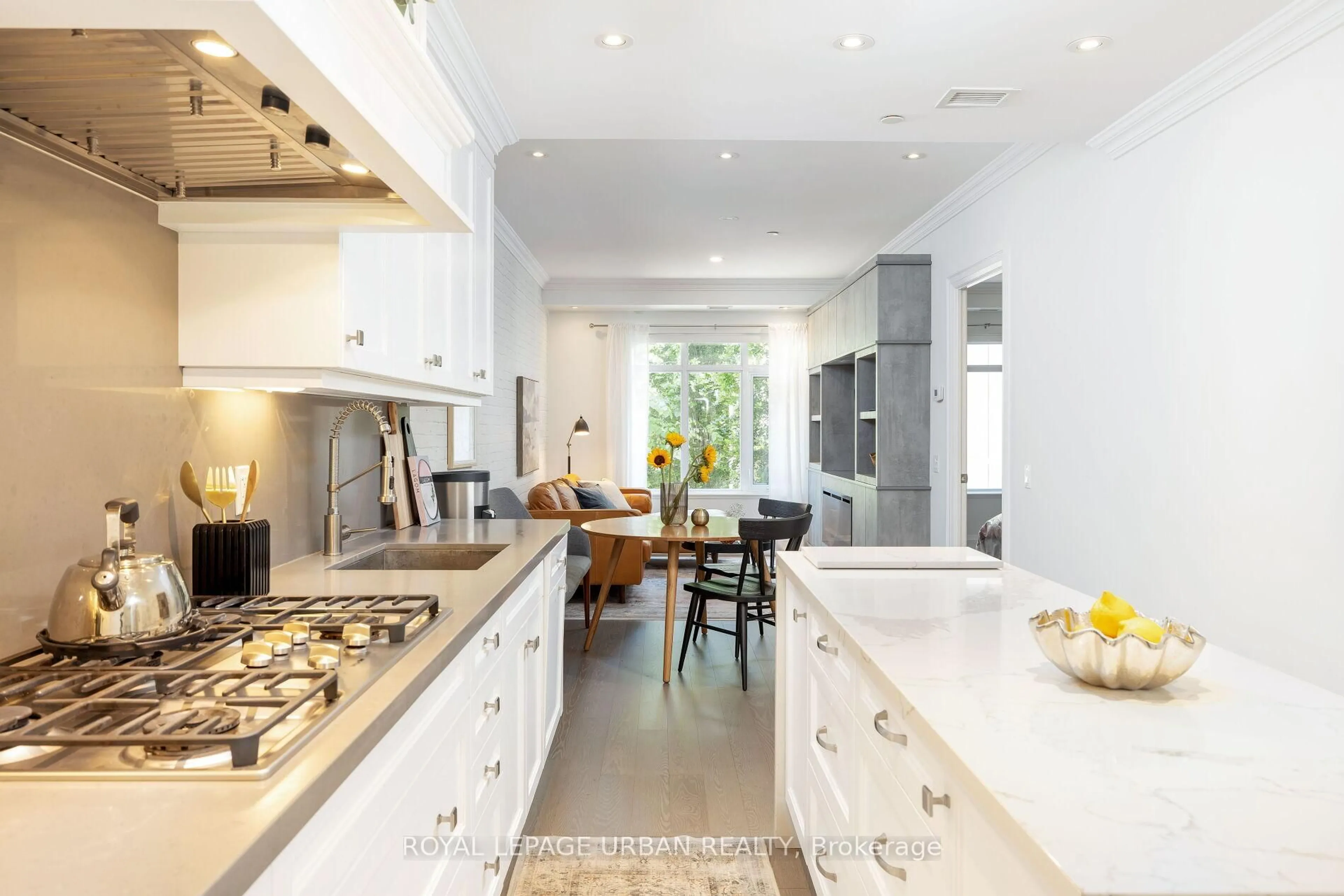 Contemporary kitchen, ceramic/tile floor for 1900 Bayview Ave #223, Toronto Ontario M4G 0A6