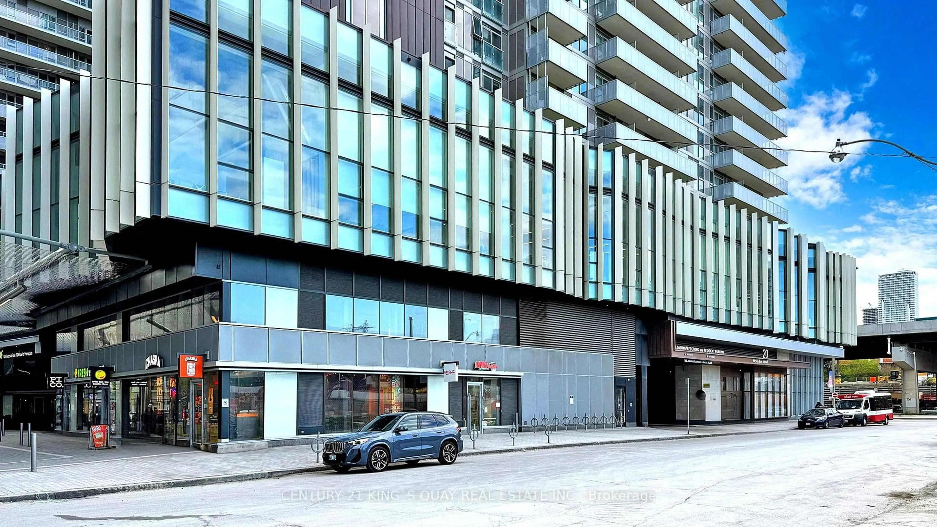 Indoor foyer for 20 Richardson St #1809, Toronto Ontario M5A 4J9