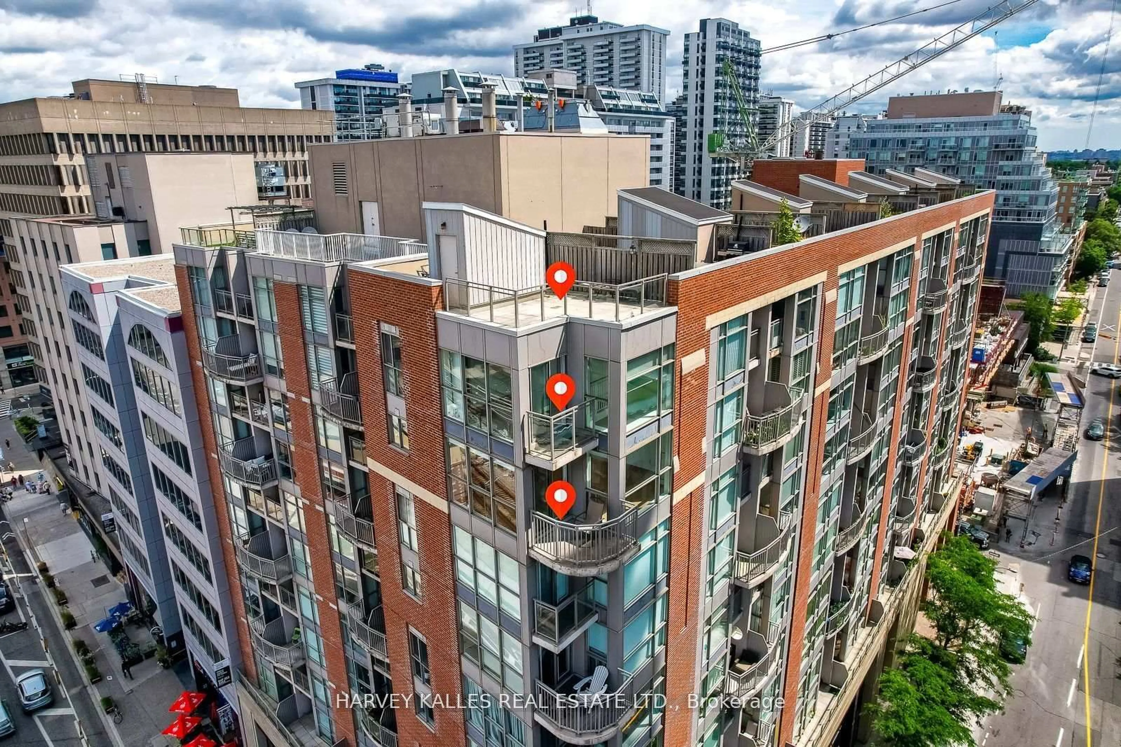 A pic from outside/outdoor area/front of a property/back of a property/a pic from drone, city buildings view from balcony for 18 Merton St #1109, Toronto Ontario M4S 3G9