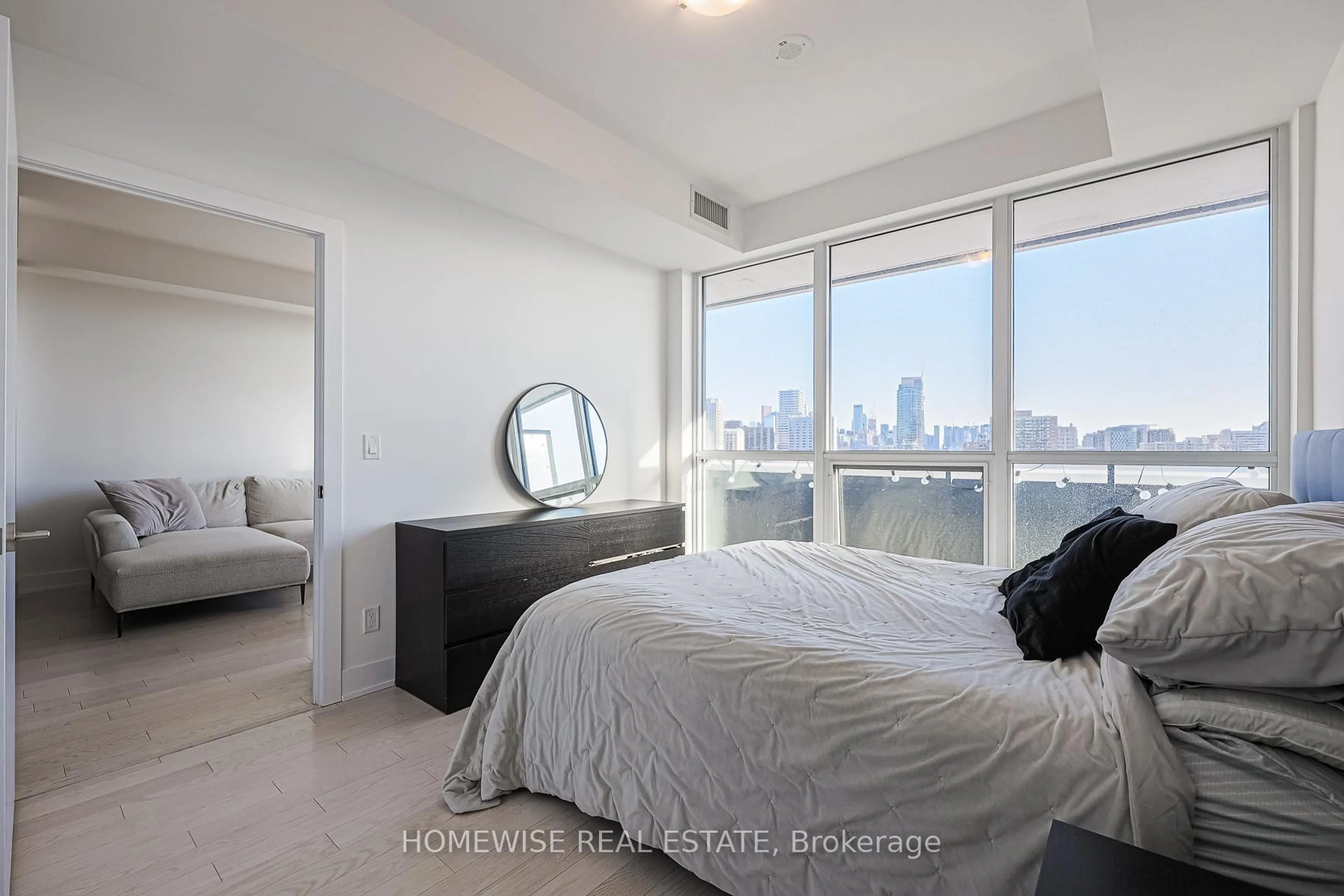 Bedroom with bed, unknown for 181 Bedford Rd #908, Toronto Ontario M5R 0A2
