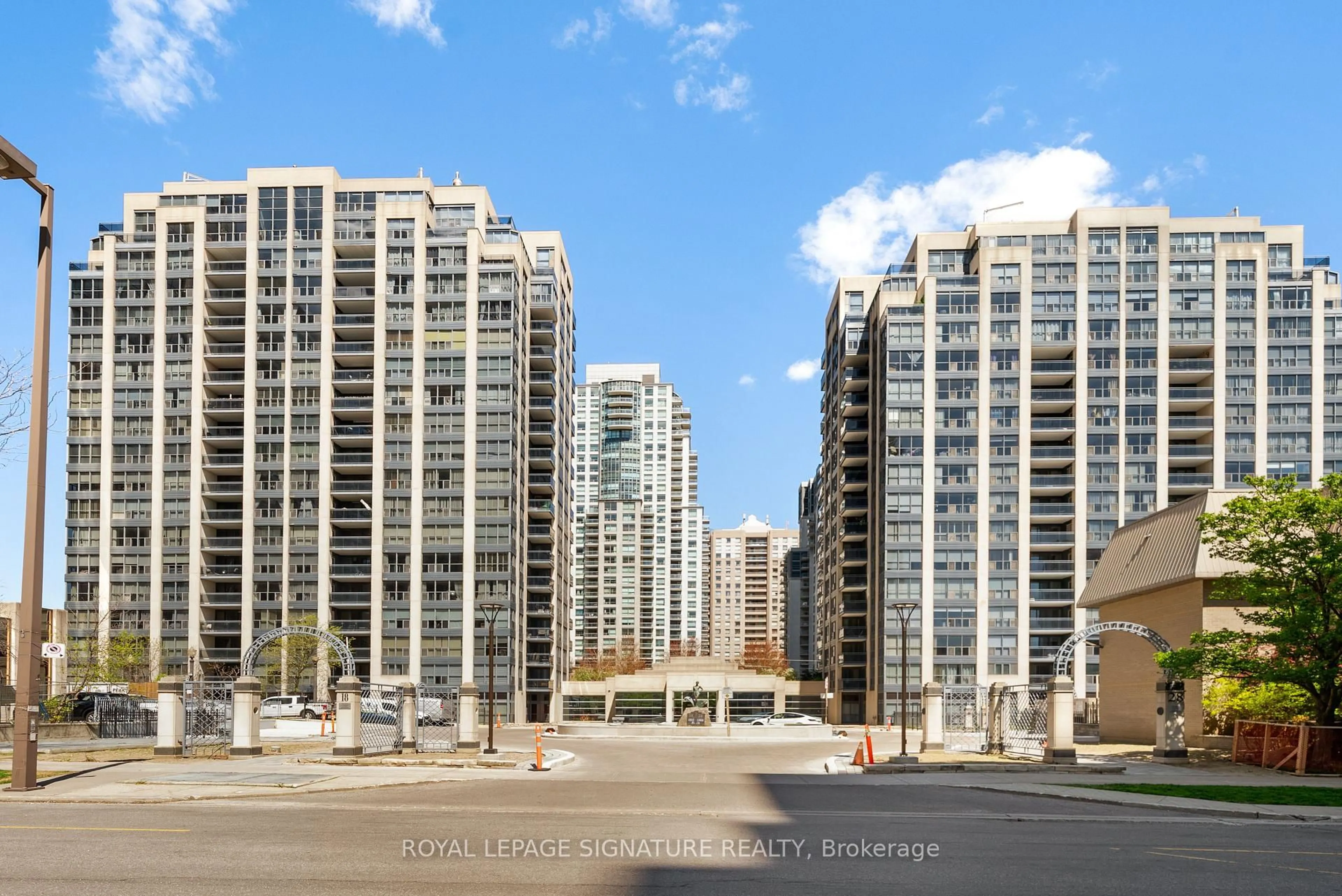 Unknown for 18 Hollywood Ave #206, Toronto Ontario M2N 6P5