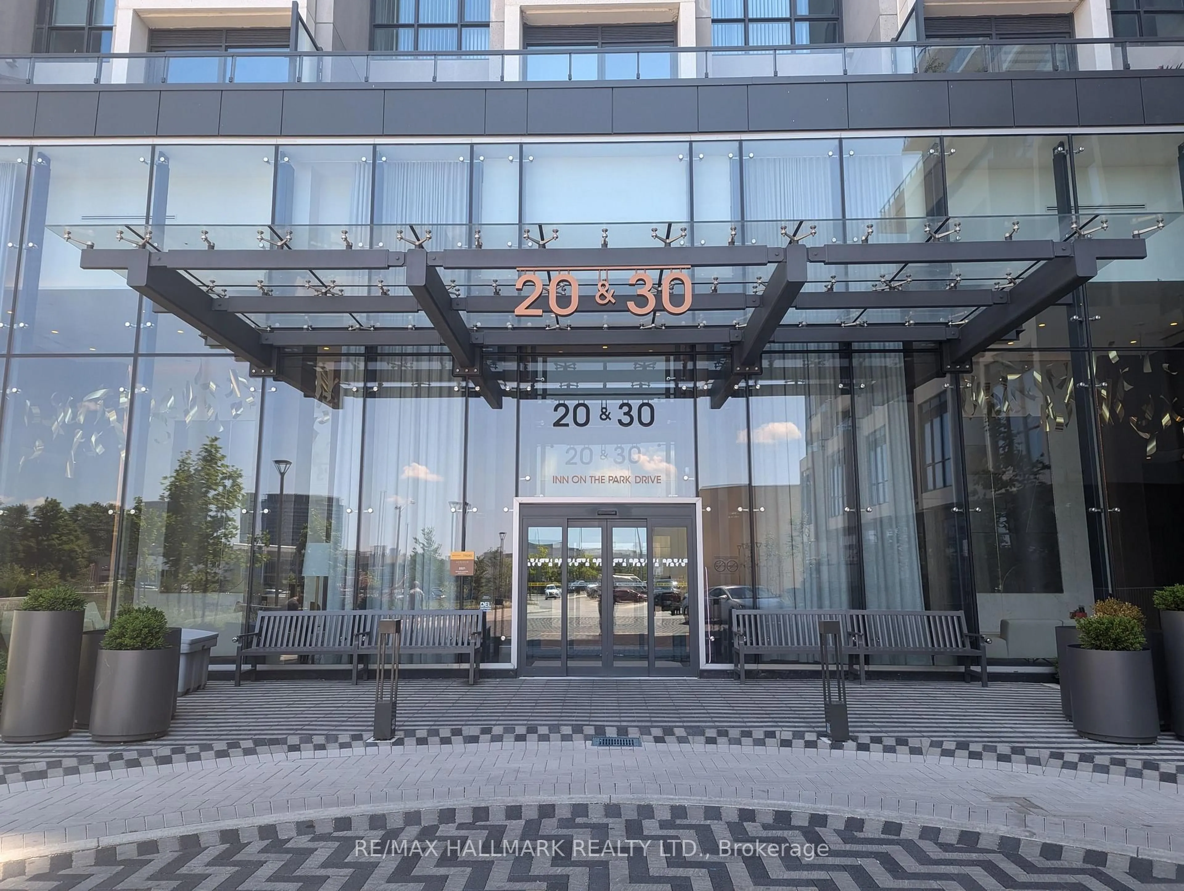 Lobby for 20 Inn on the Park Dr #1037, Toronto Ontario M3C 0P8