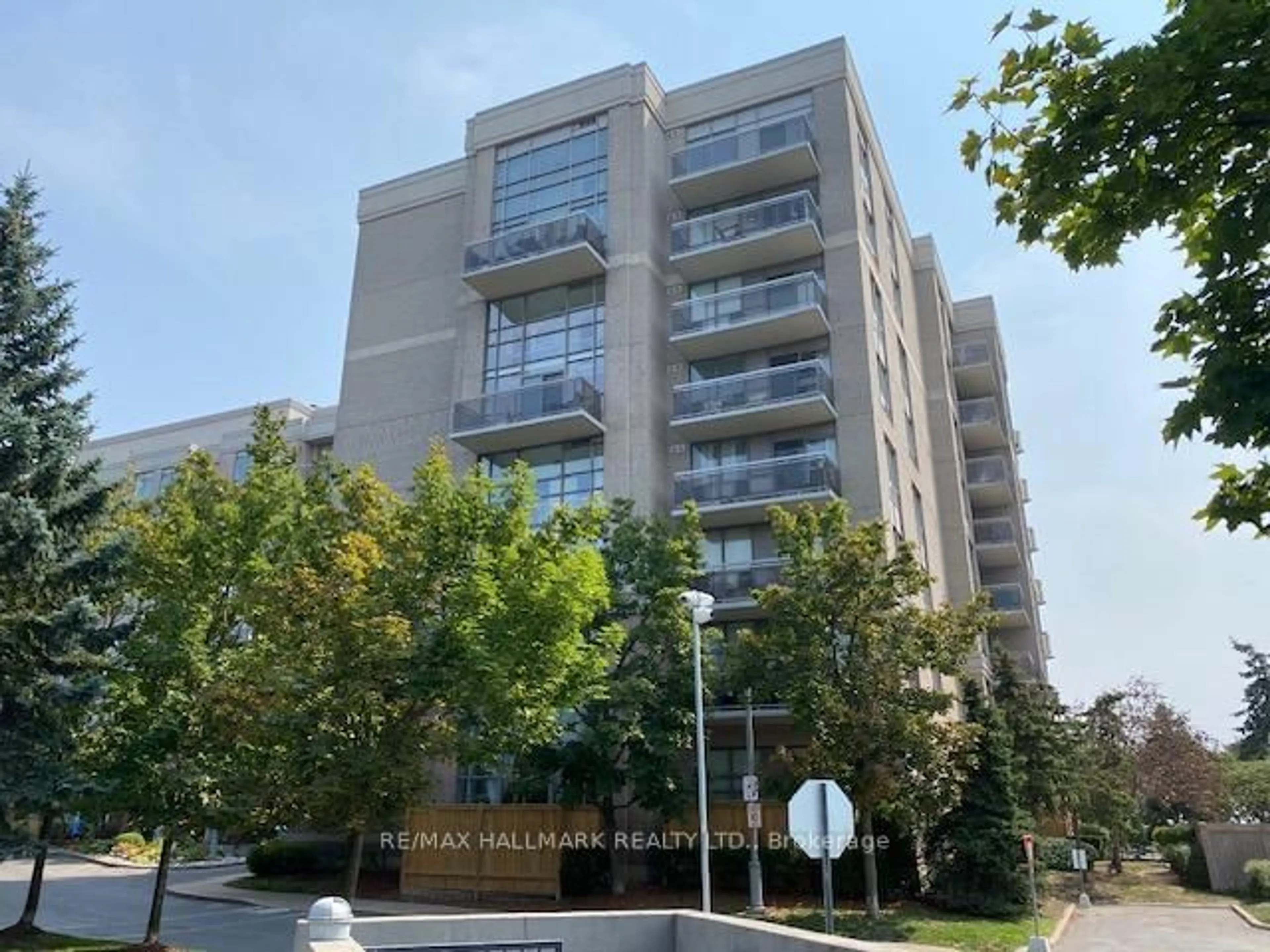 Unknown for 1720 Eglinton Ave #503, Toronto Ontario M4A 2X8