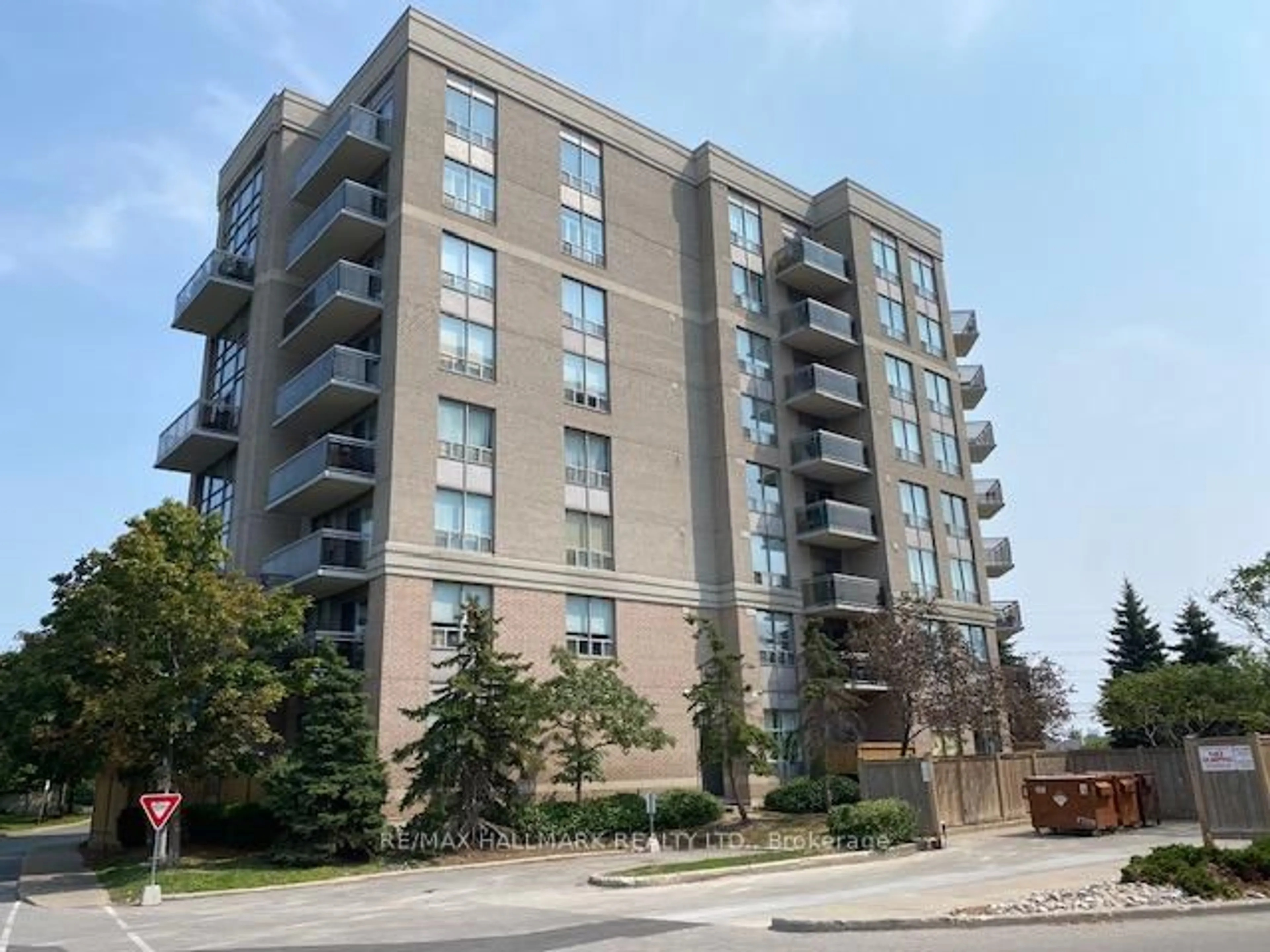 Unknown for 1720 Eglinton Ave #503, Toronto Ontario M4A 2X8