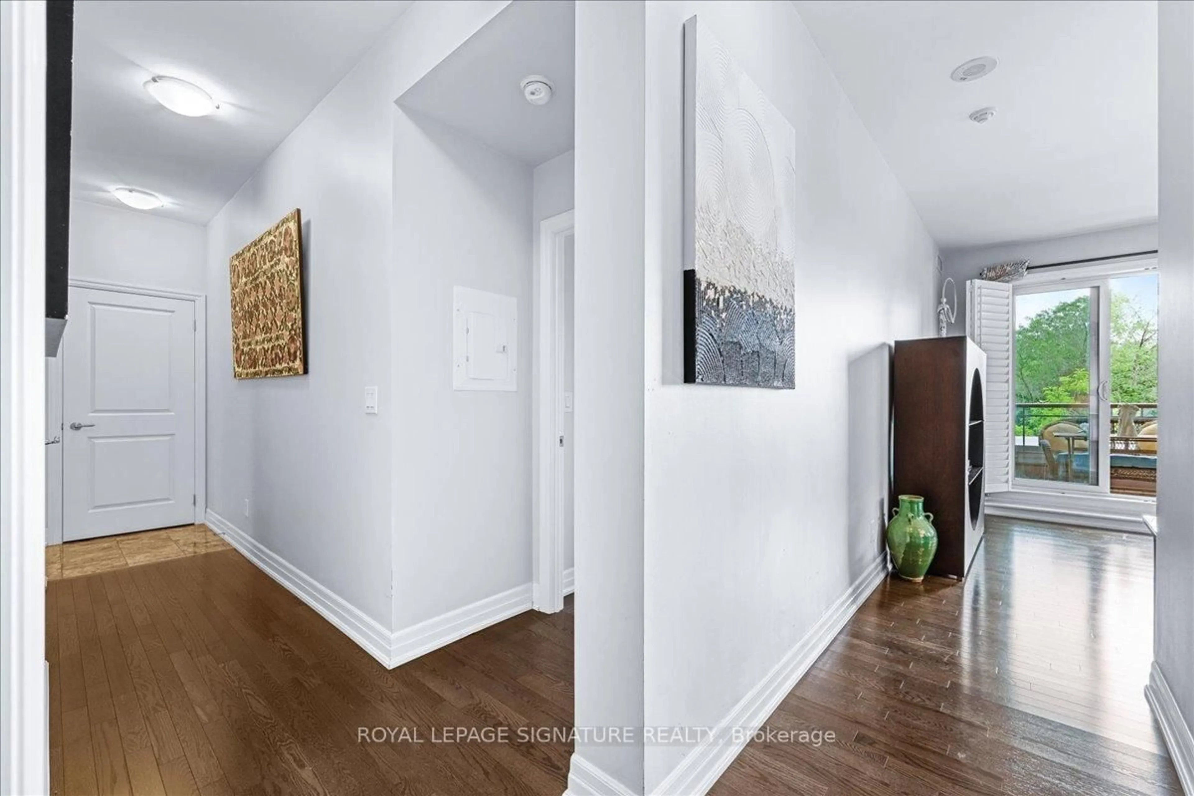 Indoor entryway for 23 Rean Dr #308, Toronto Ontario M2K 0A5