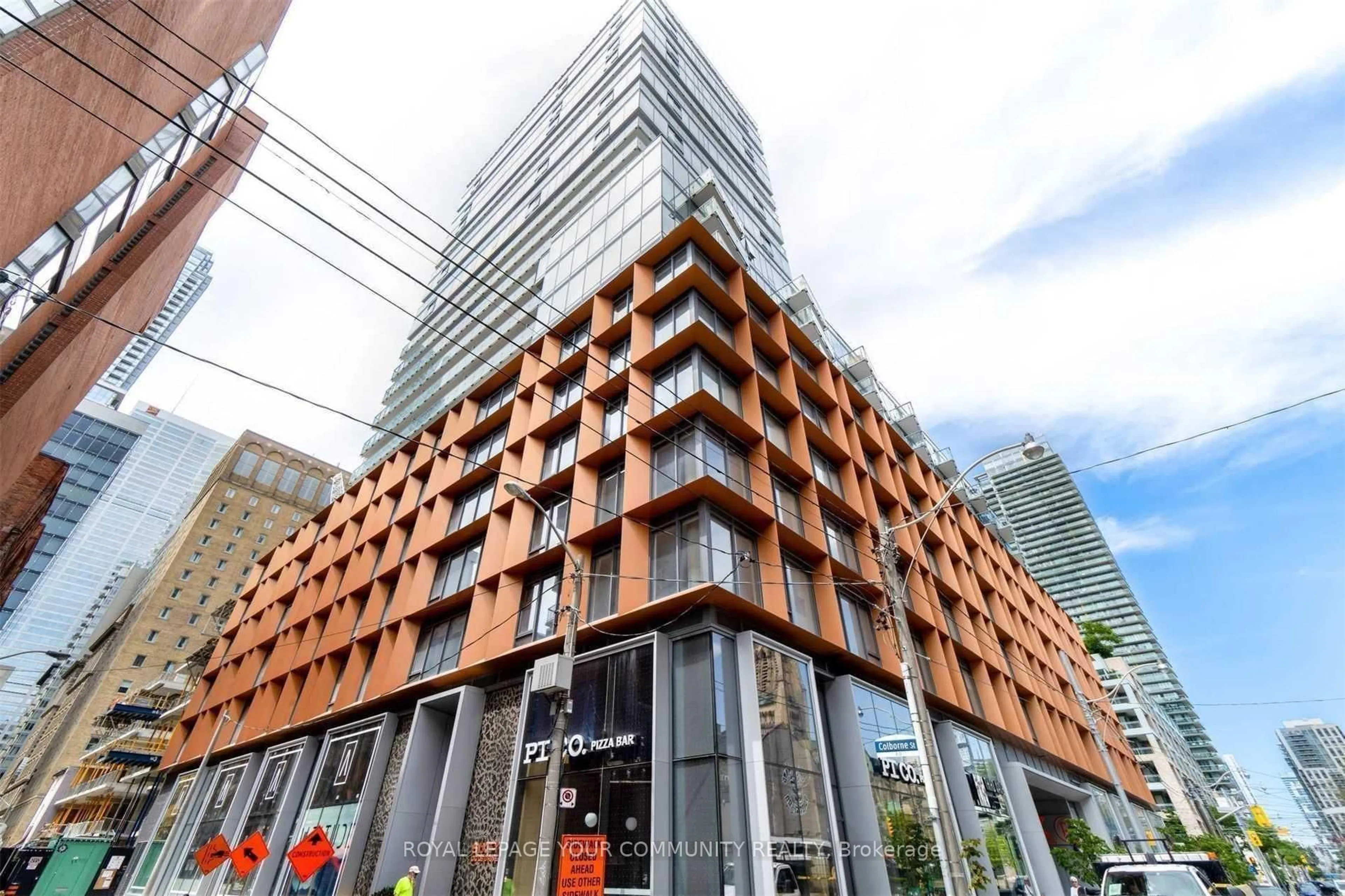 Unknown for 60 Colborne St #2104, Toronto Ontario M5E 1E3