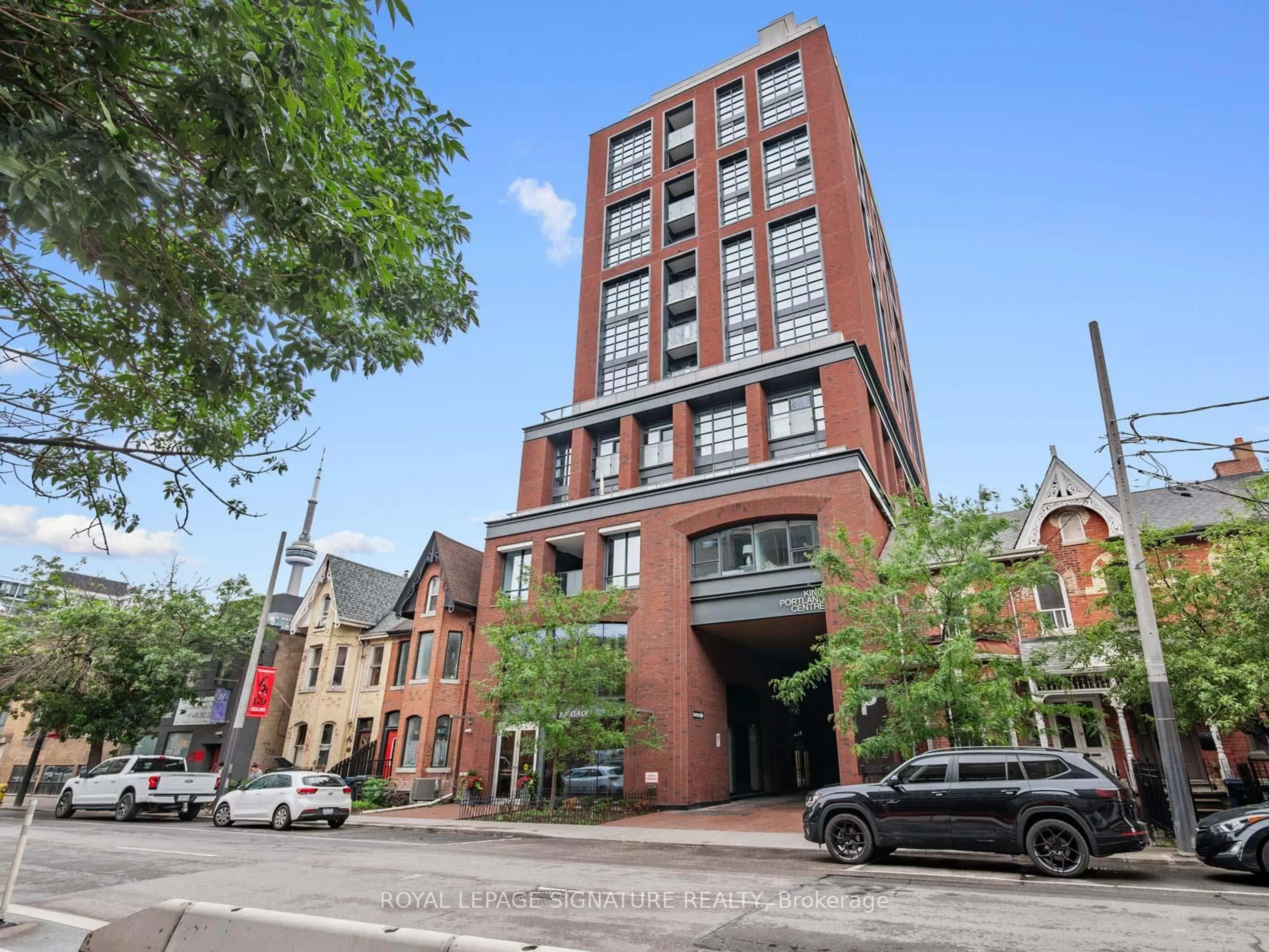 Home with brick exterior material, building for 501 Adelaide St #905, Toronto Ontario M5V 0R3