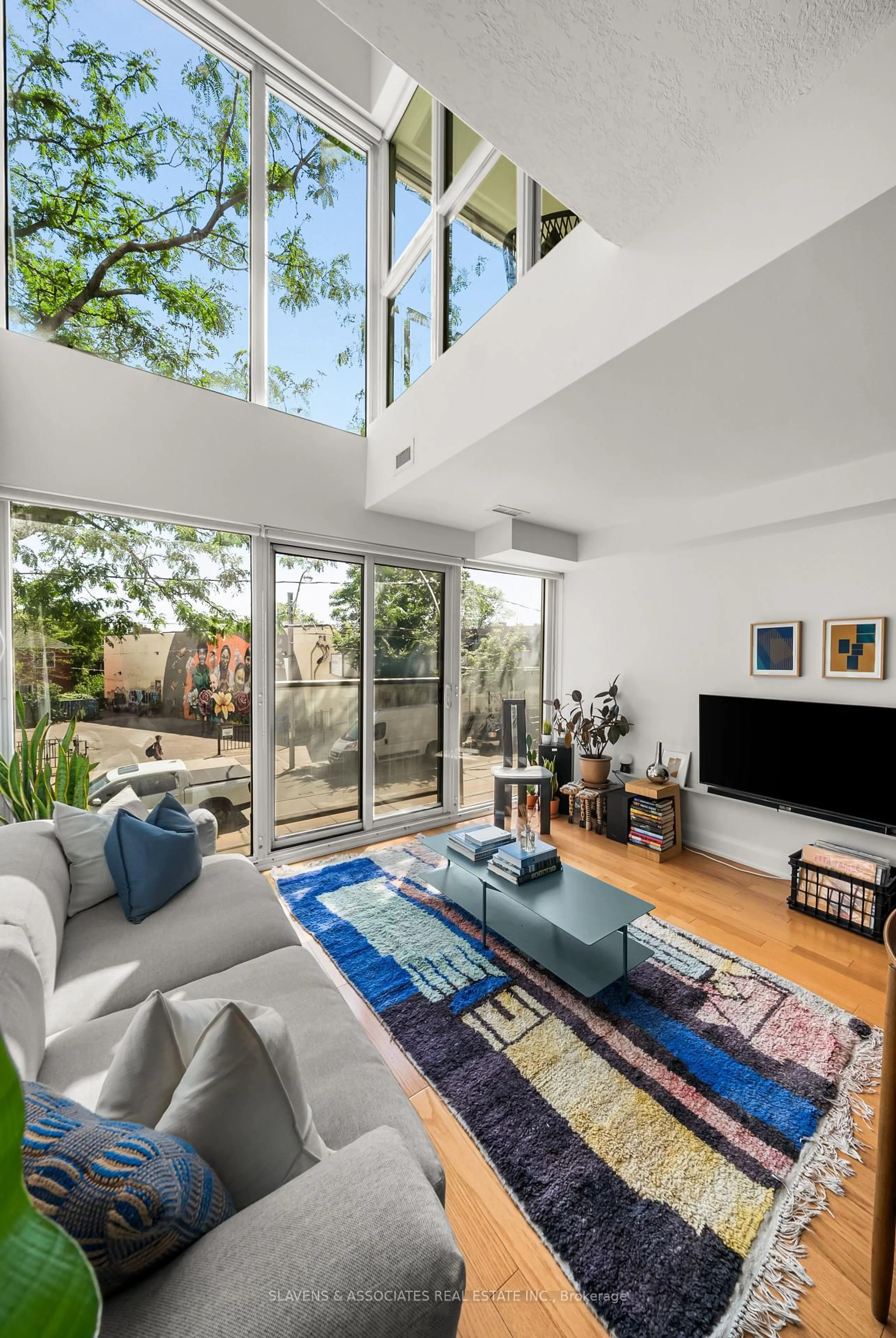 Living room with furniture, unknown for 1636 Dundas St #8, Toronto Ontario M6K 1V1