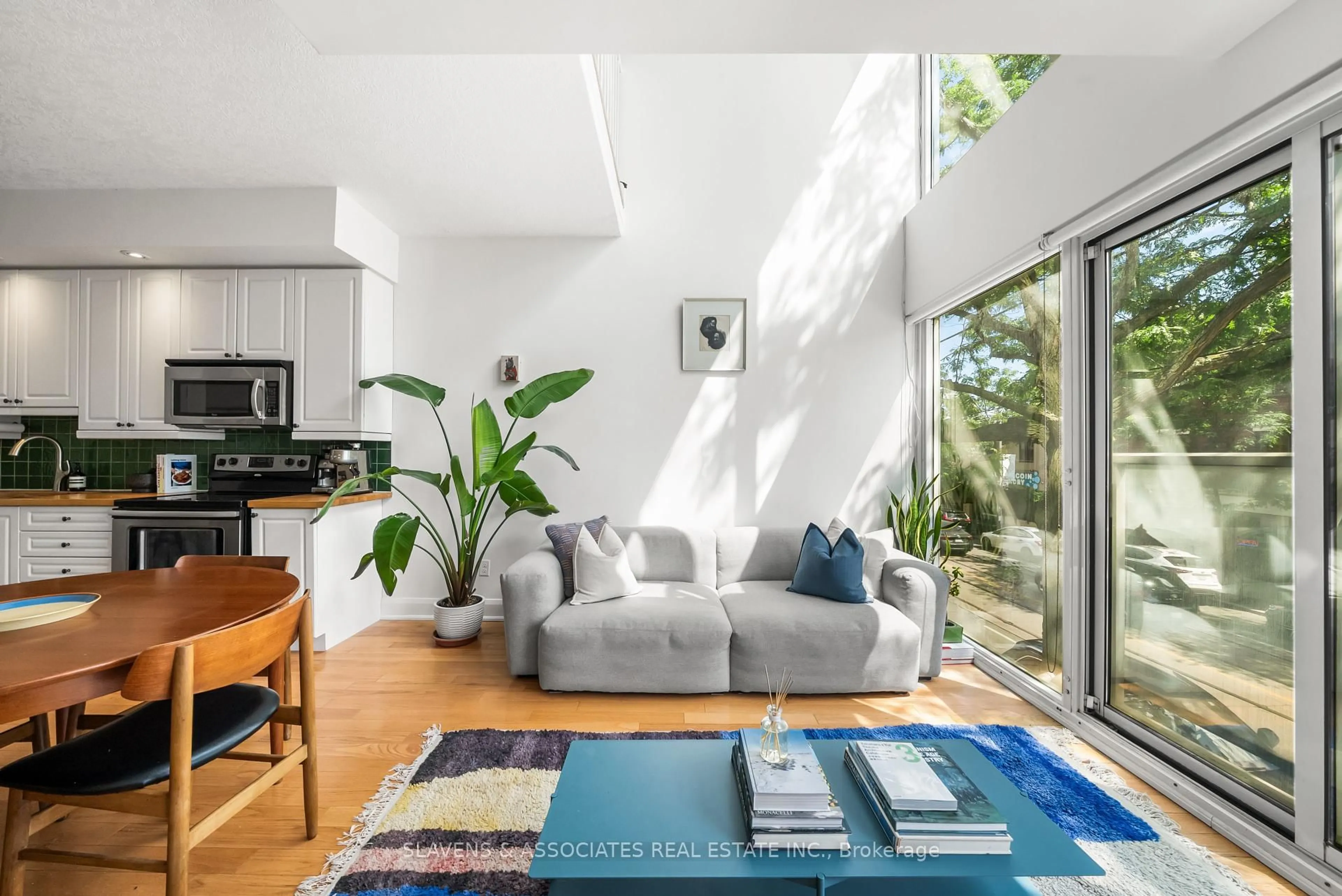 Living room with furniture, unknown for 1636 Dundas St #8, Toronto Ontario M6K 1V1