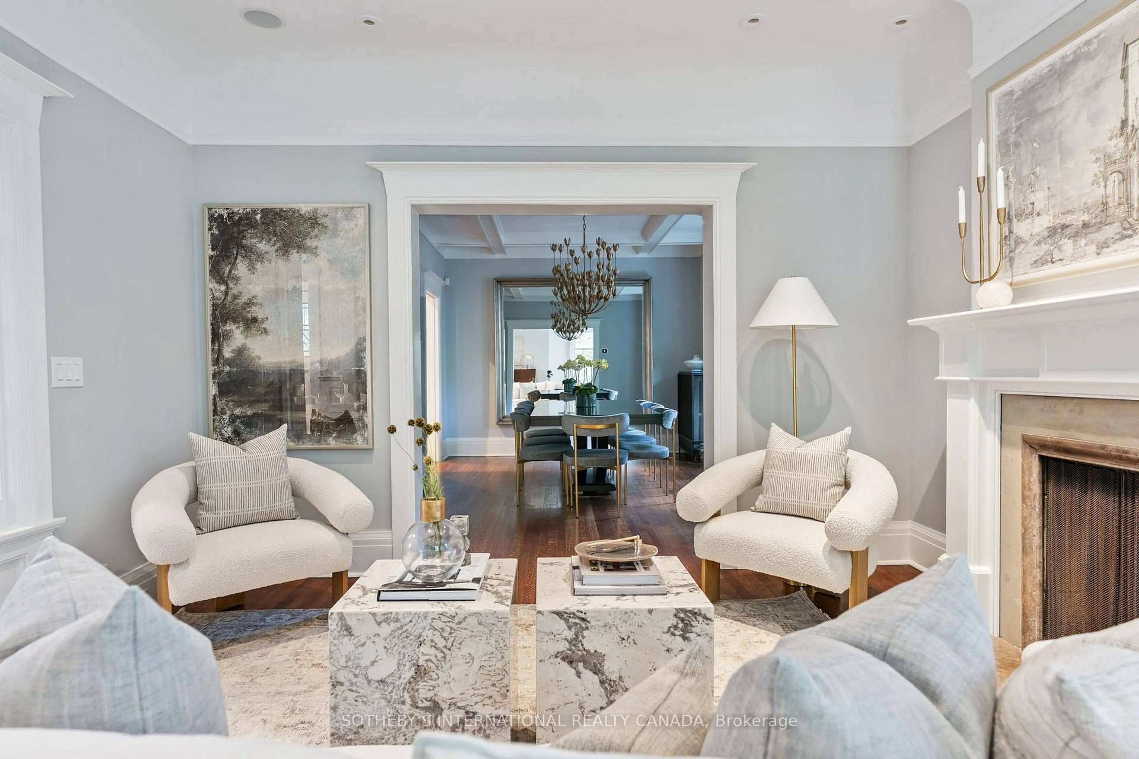 Living room with furniture, unknown for 58 Lytton Blvd, Toronto Ontario M4R 1L3