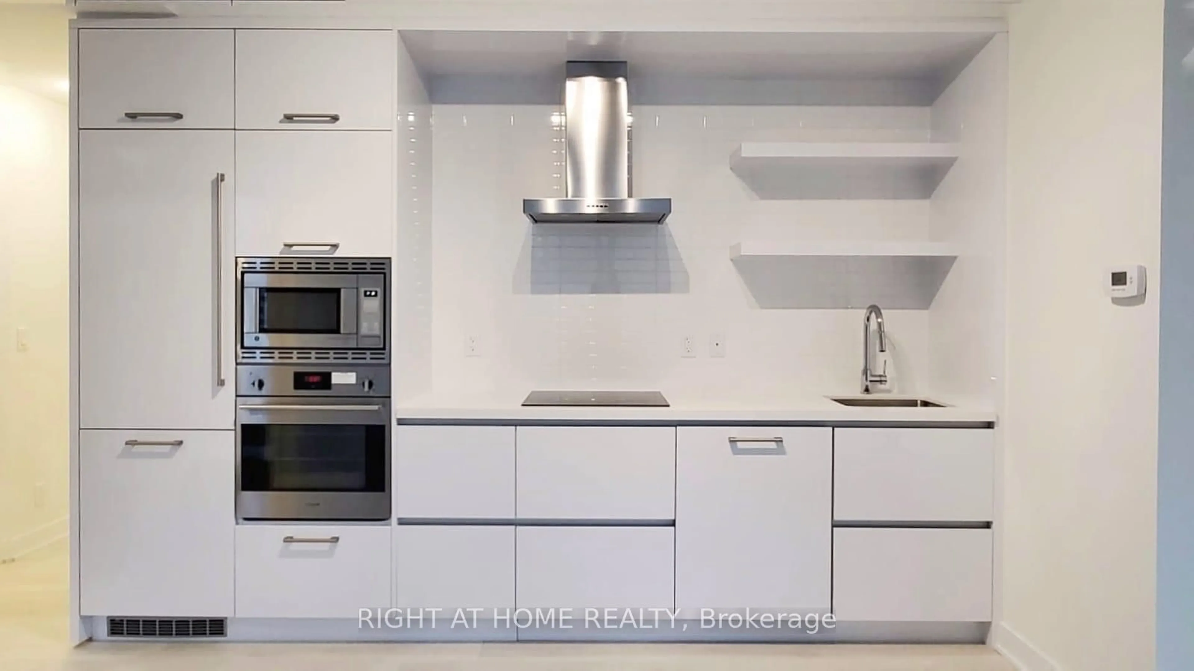 Contemporary kitchen, unknown for 2221 Yonge St #902, Toronto Ontario M4S 0B8