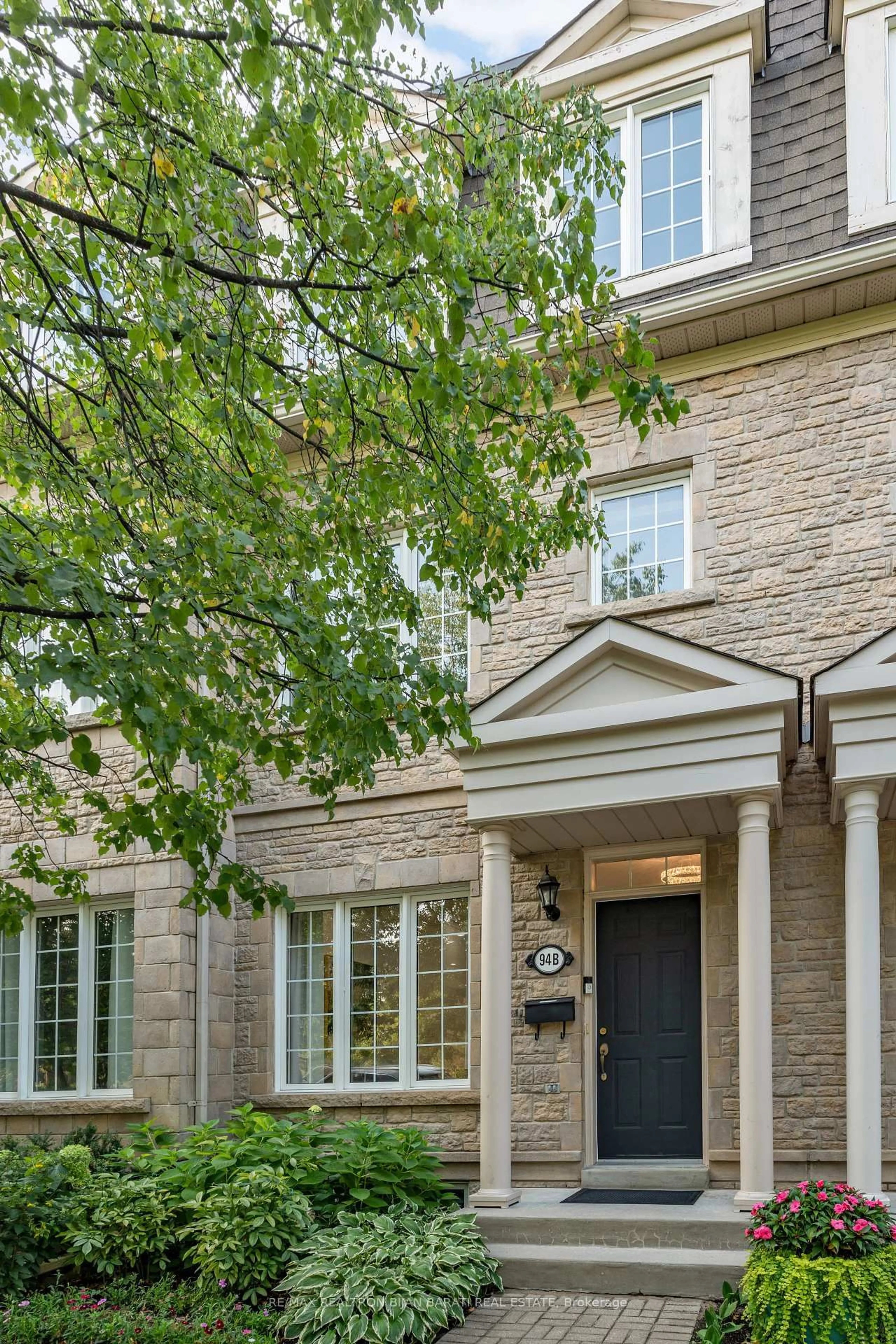 Home with brick exterior material, street for 94B Ellerslie Ave #38, Toronto Ontario M2N 1X8