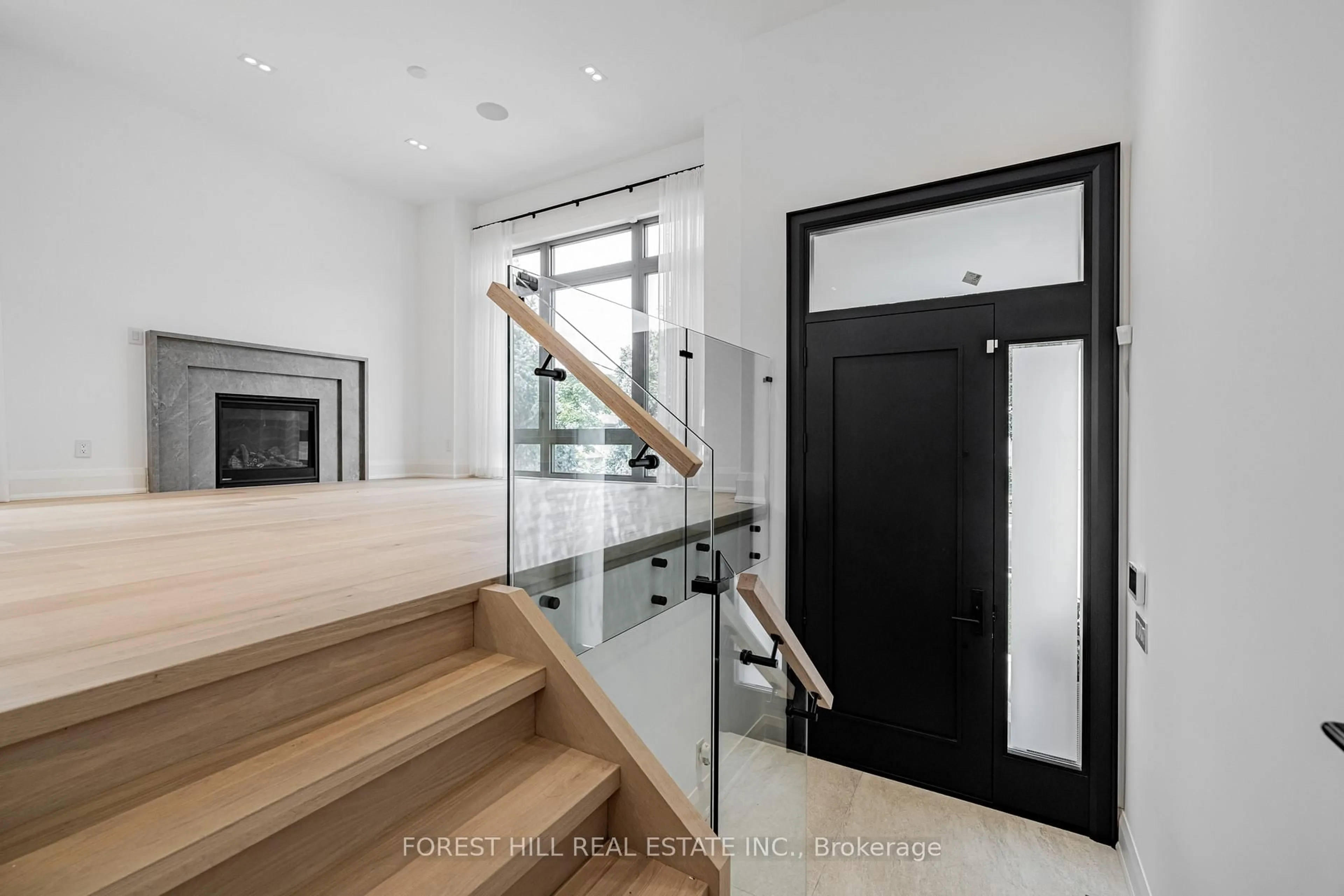 Unknown for 171 Elmwood Ave, Toronto Ontario M2N 3M3