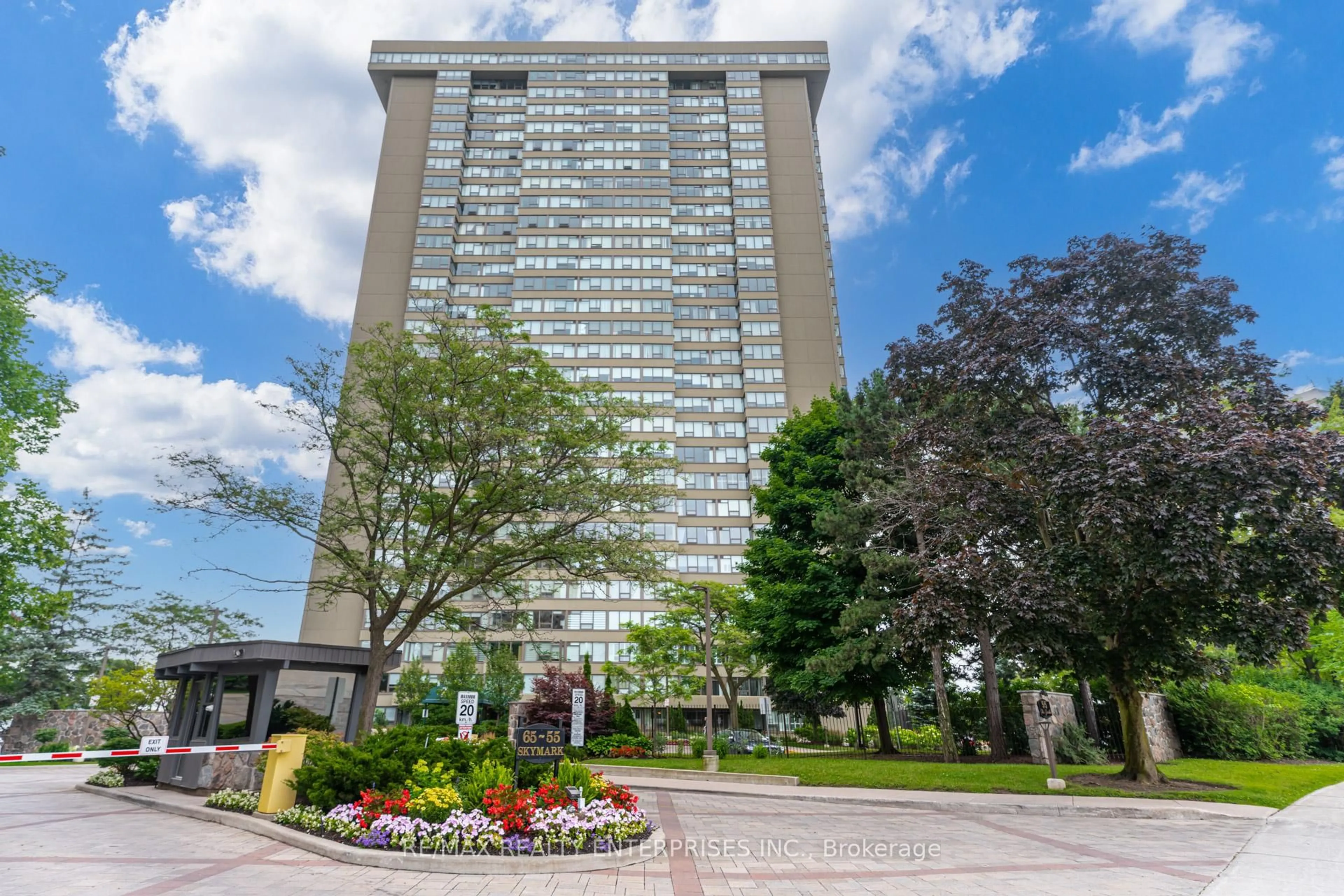 Unknown for 55 Skymark Dr #205, Toronto Ontario M2H 3N4