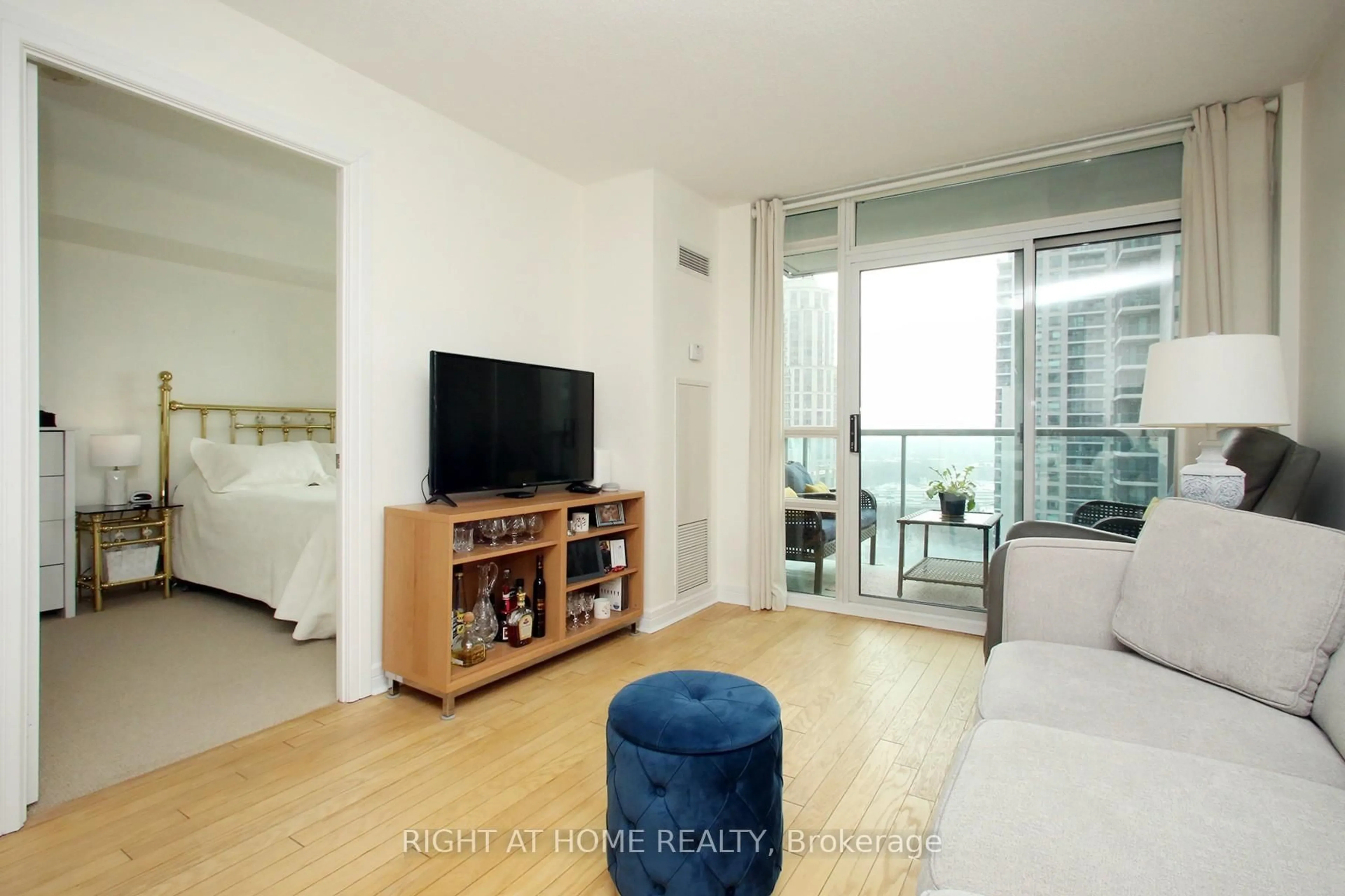 Living room with furniture, unknown for 16 Harrison Garden Blvd #1507, Toronto Ontario M2N 7J6