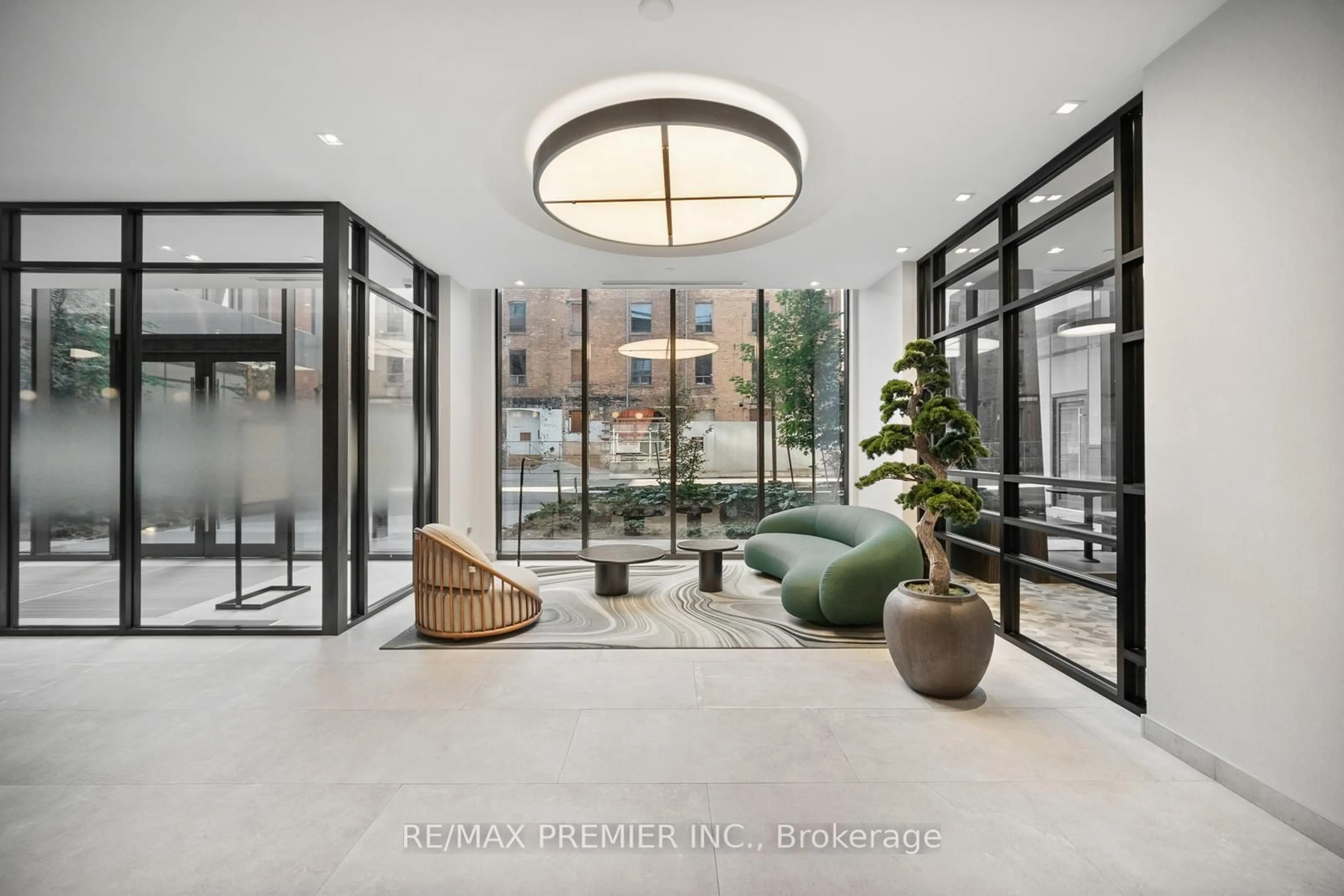 Indoor foyer for 9 Tecumseth St #408, Toronto Ontario M5V 3G4