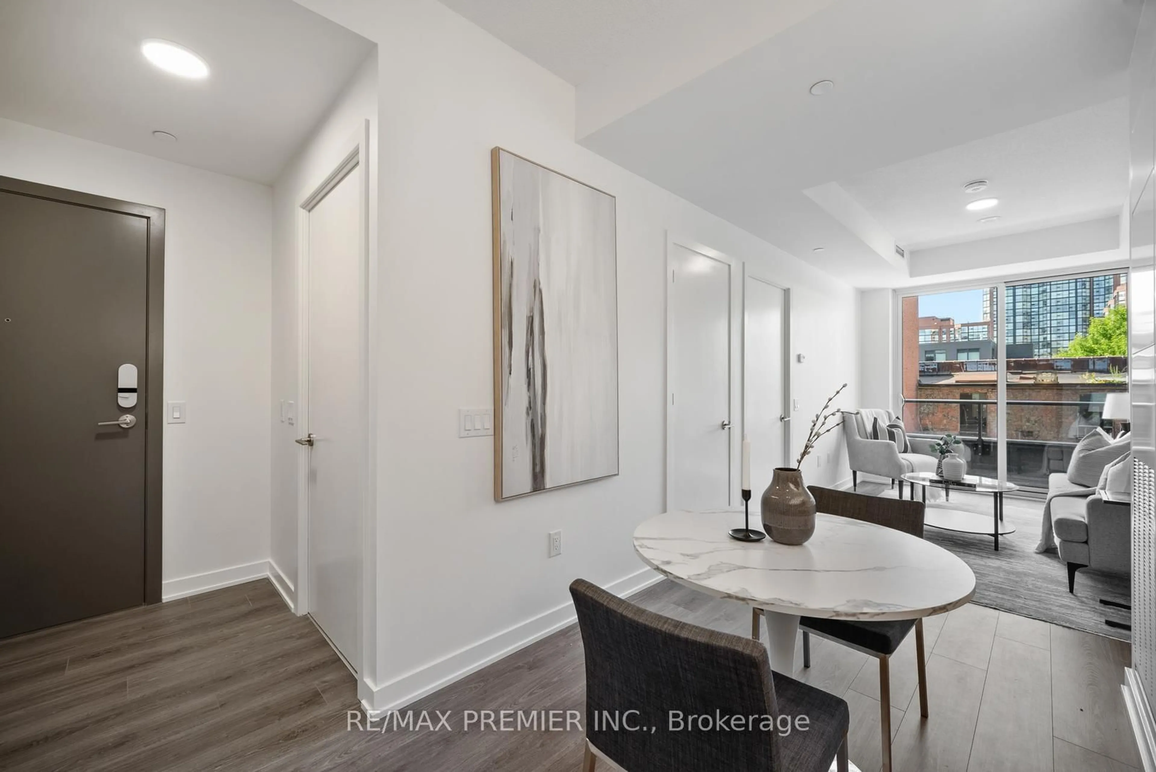 A pic of a room for 9 Tecumseth St #408, Toronto Ontario M5V 3G4
