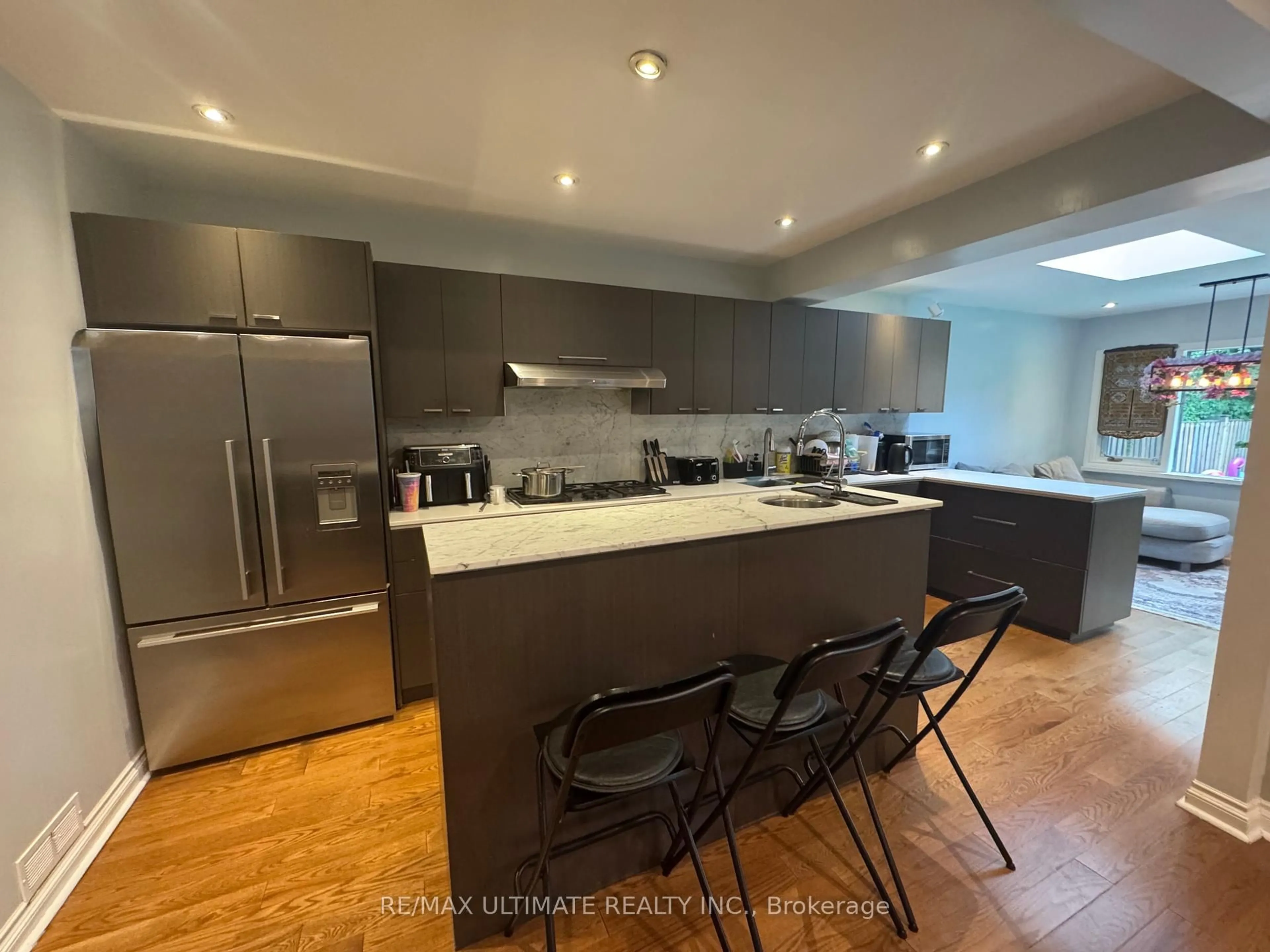 Open concept kitchen, unknown for 10 Noel Ave, Toronto Ontario M4G 1B3