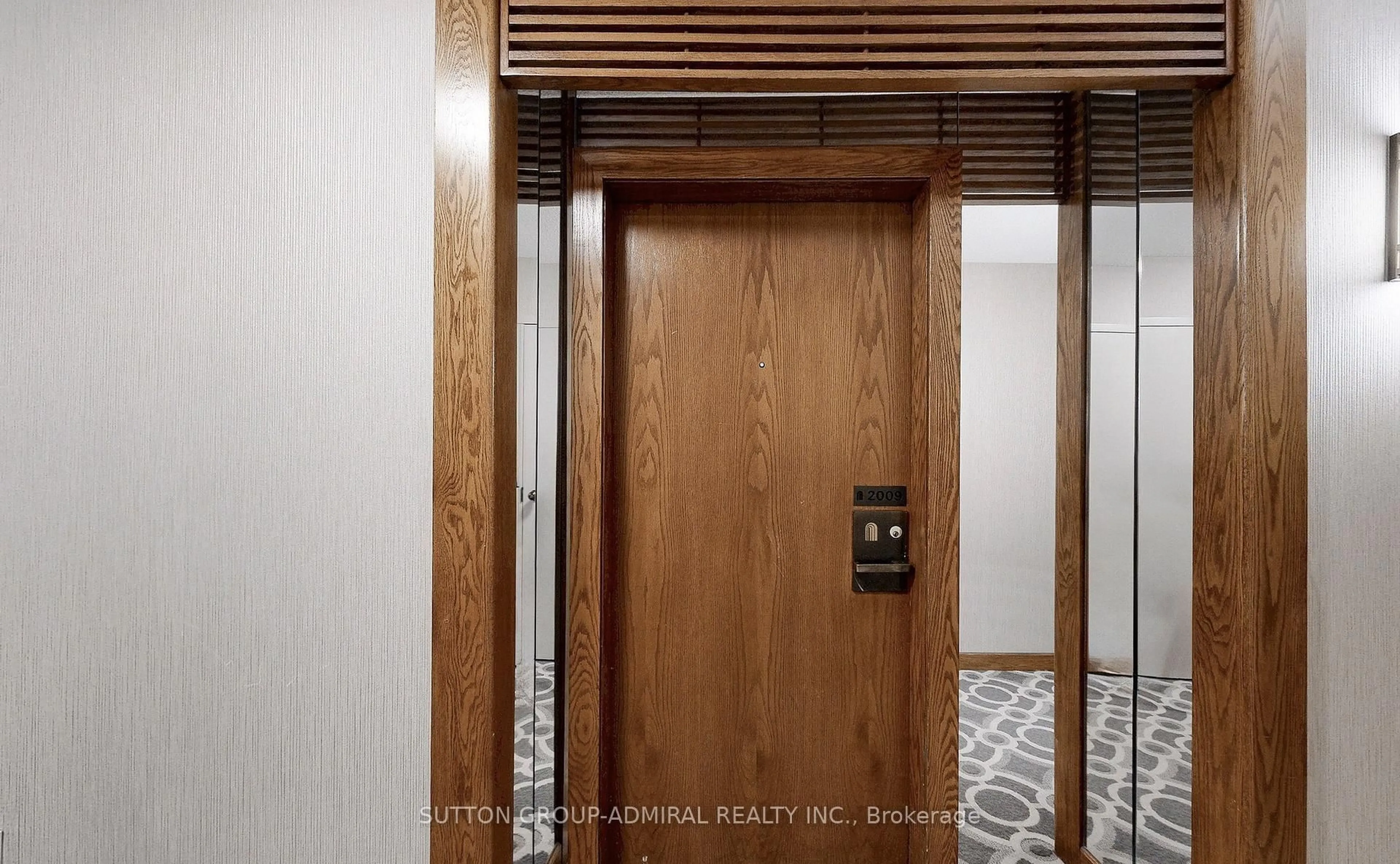 Indoor foyer for 65 Spring Garden Ave #2009, Toronto Ontario M2N 6H9