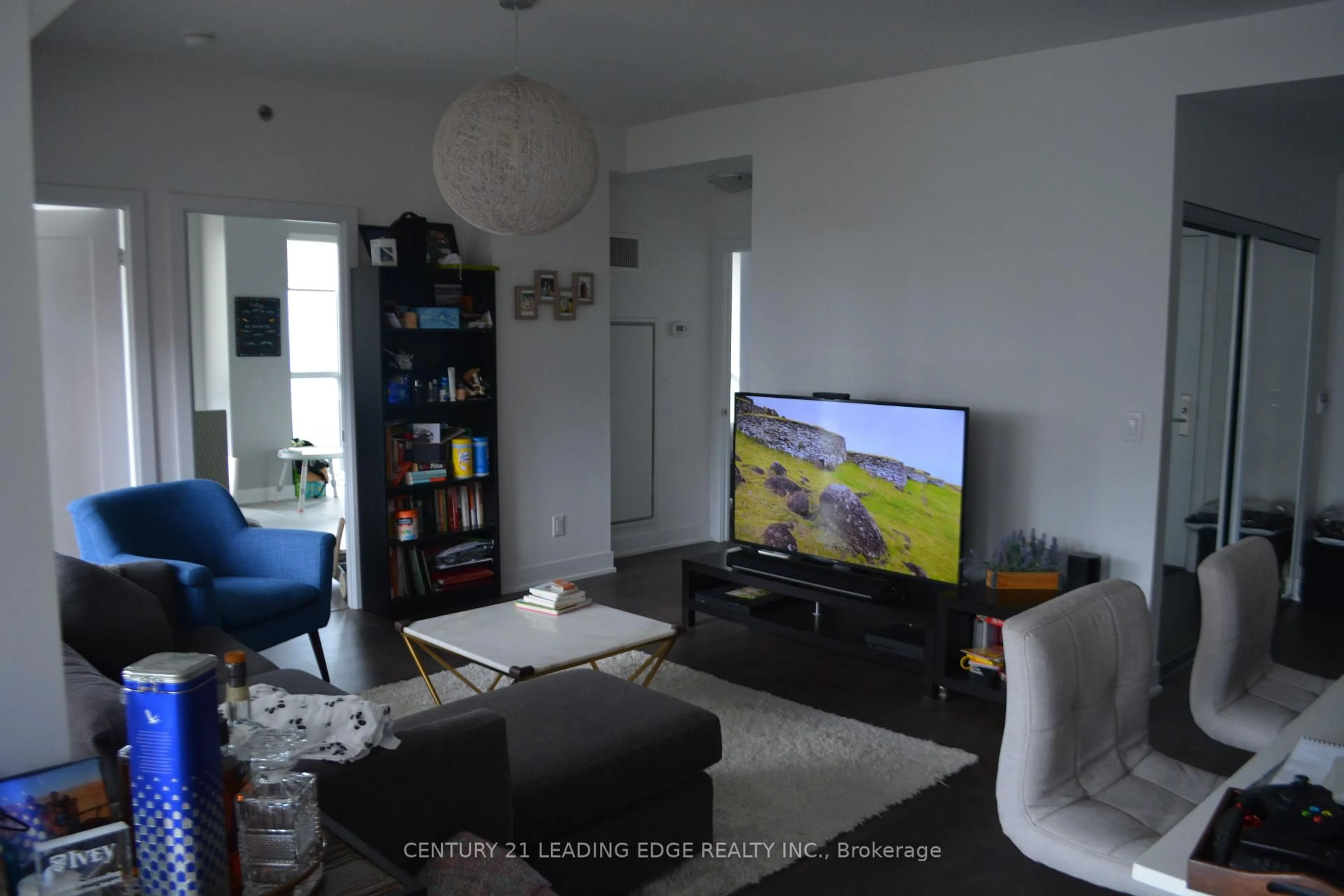 Living room with furniture, unknown for 318 Richmond St #3806, Toronto Ontario M5V 0B4