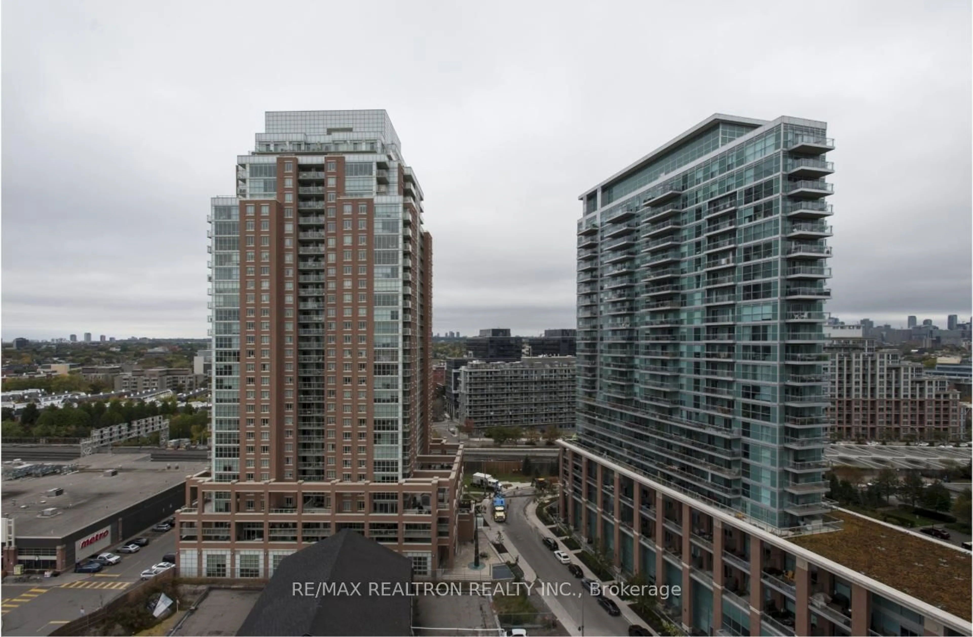 A pic from outside/outdoor area/front of a property/back of a property/a pic from drone, city buildings view from balcony for 150 East Liberty St #1514, Toronto Ontario M6K 3R5