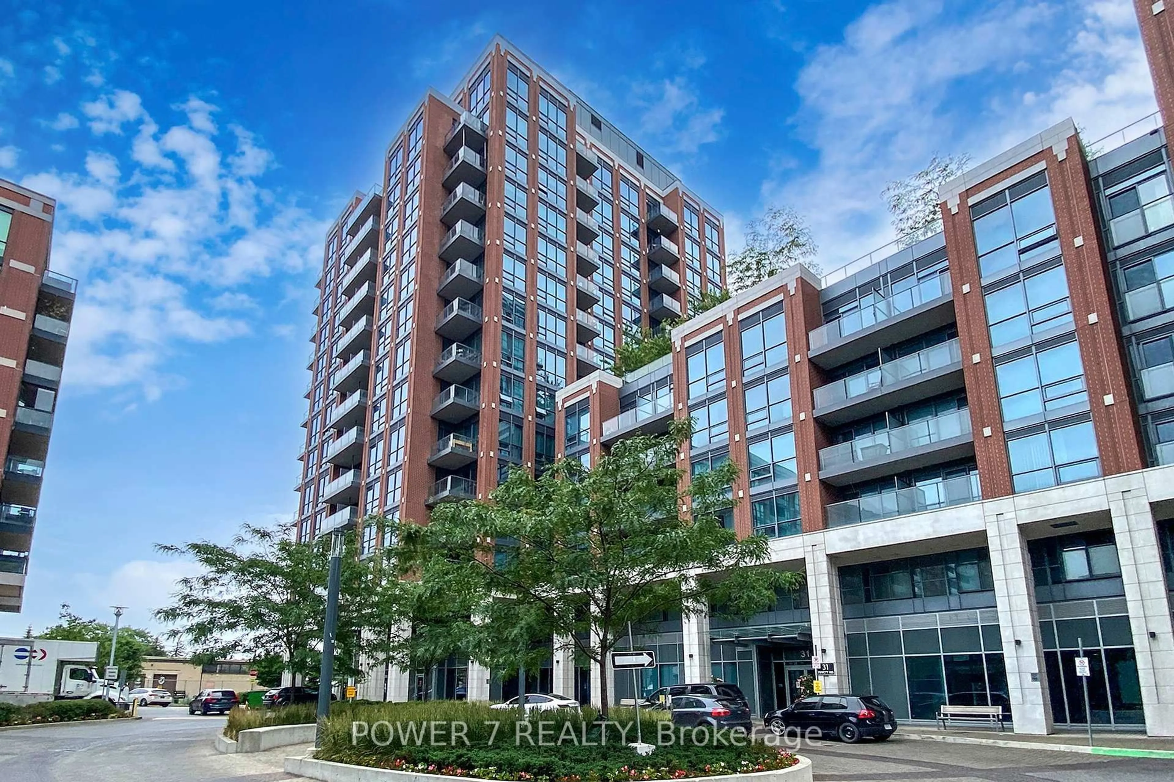 Indoor foyer for 31 Tippett Rd #1110, Toronto Ontario M3H 0C8