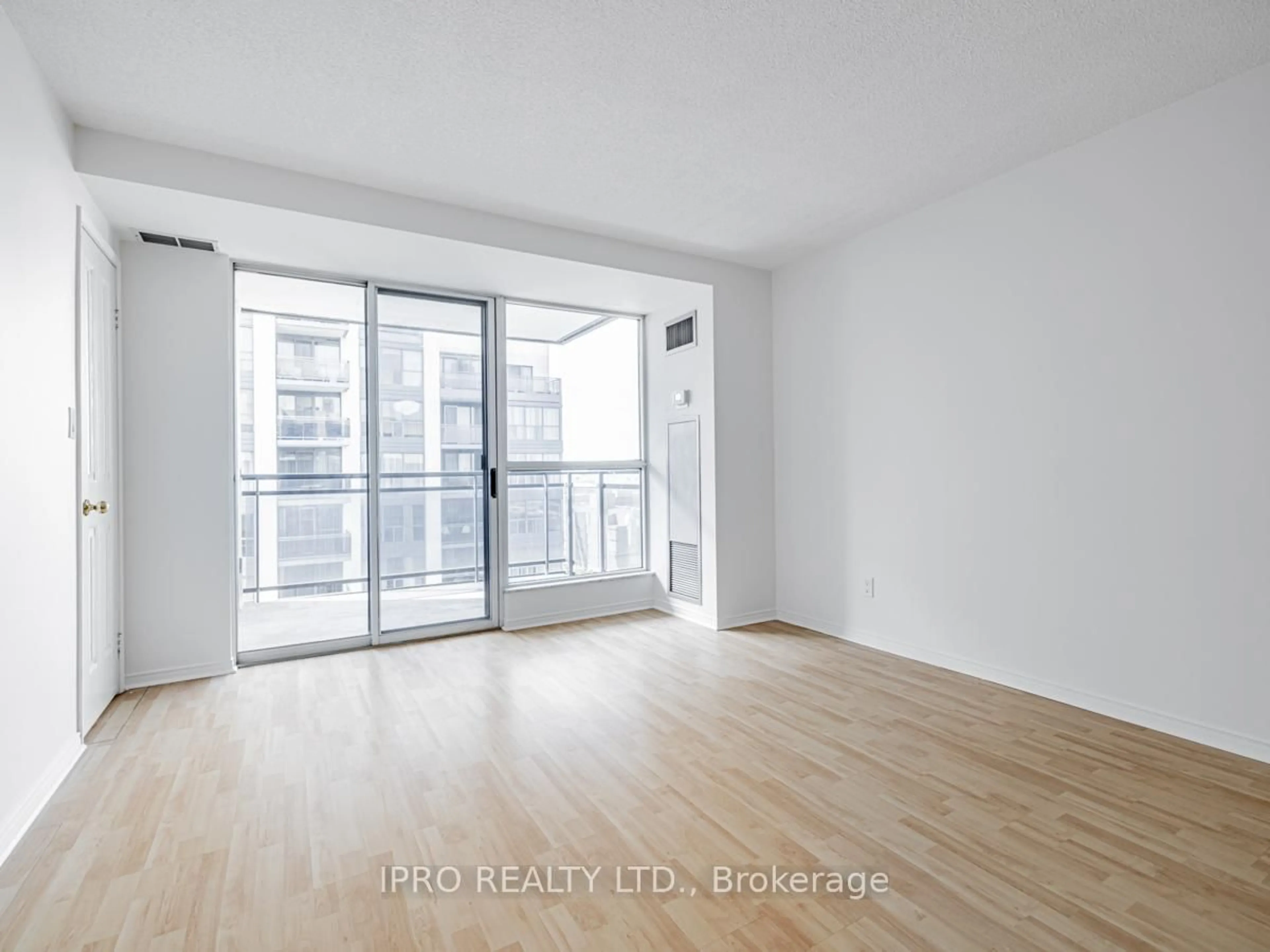 A pic of a room for 28 Hollywood Ave #PH09, Toronto Ontario M2N 6S4