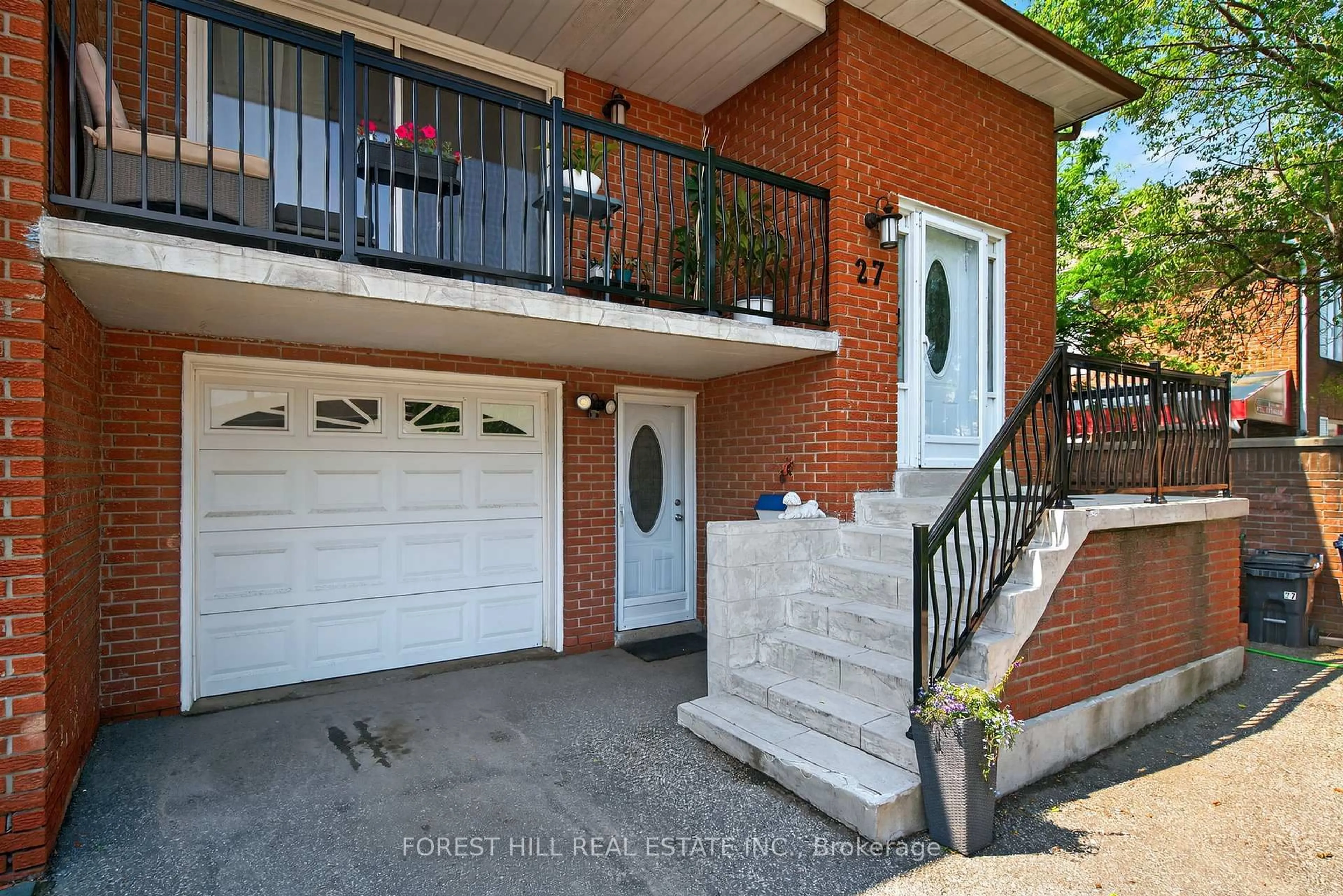 Home with brick exterior material, street for 27 Hickorynut Dr, Toronto Ontario M2J 4W6