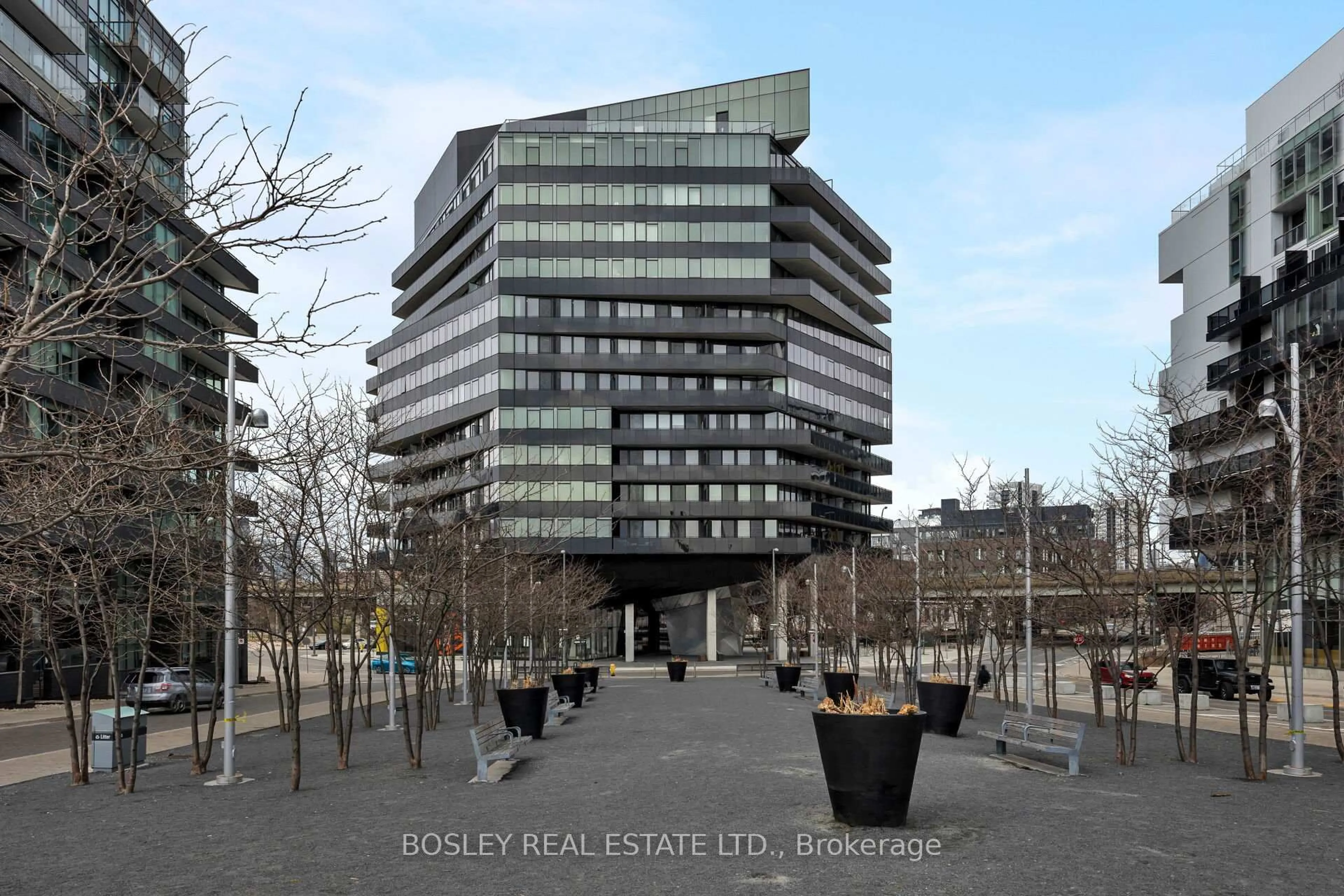 Blurry image for 21 Lawren Harris Sq #804, Toronto Ontario M5A 0T4